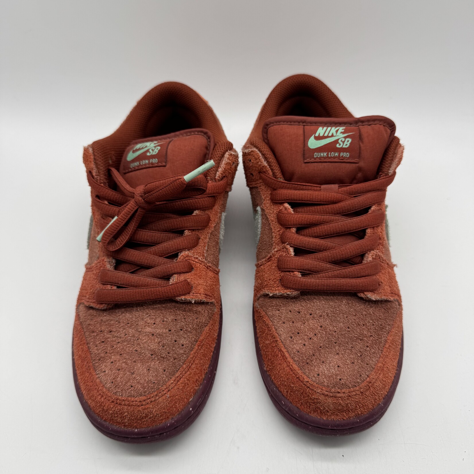 Nike SB Dunk Low Mystic Red Rosewood