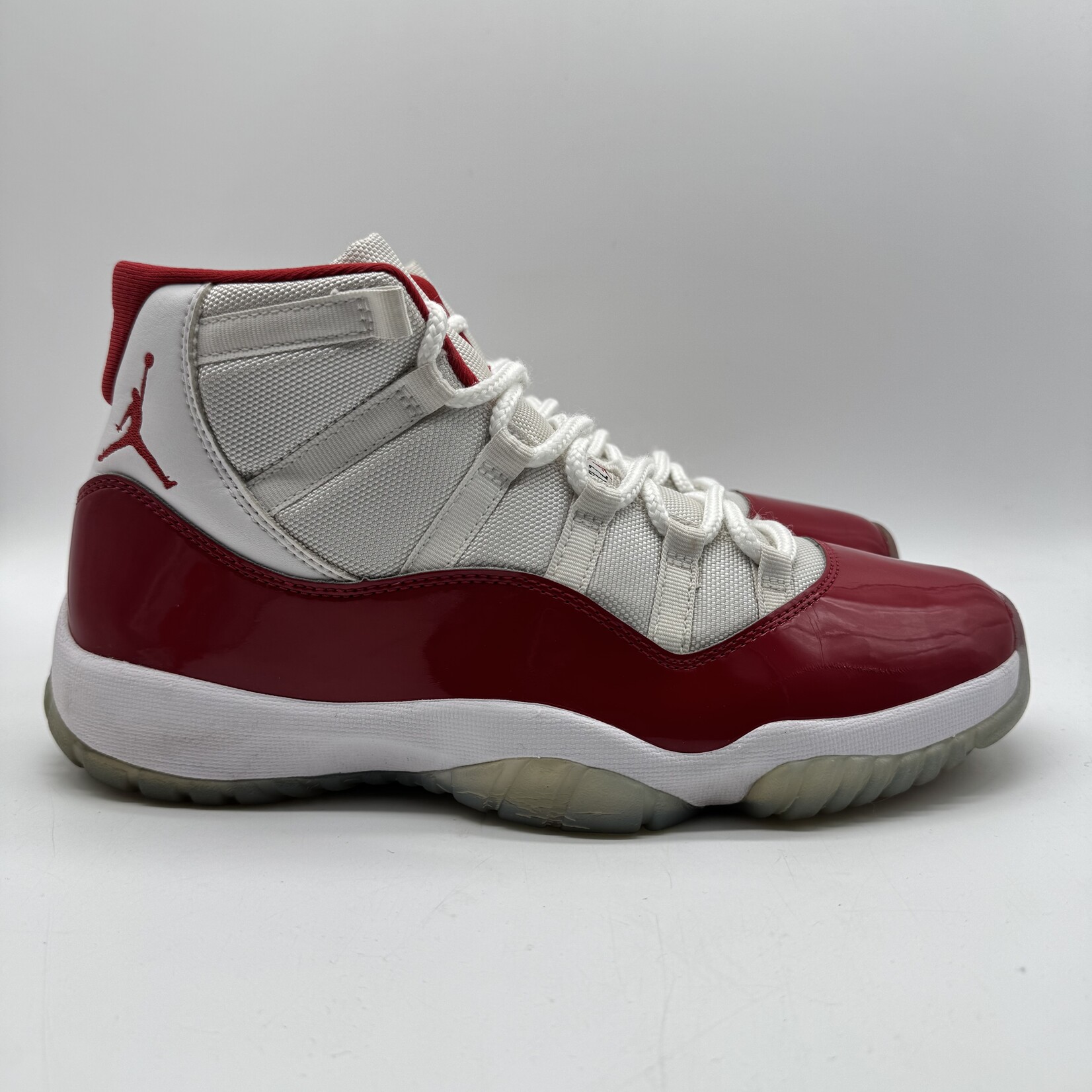 Jordan 11 Retro Cherry (2022)