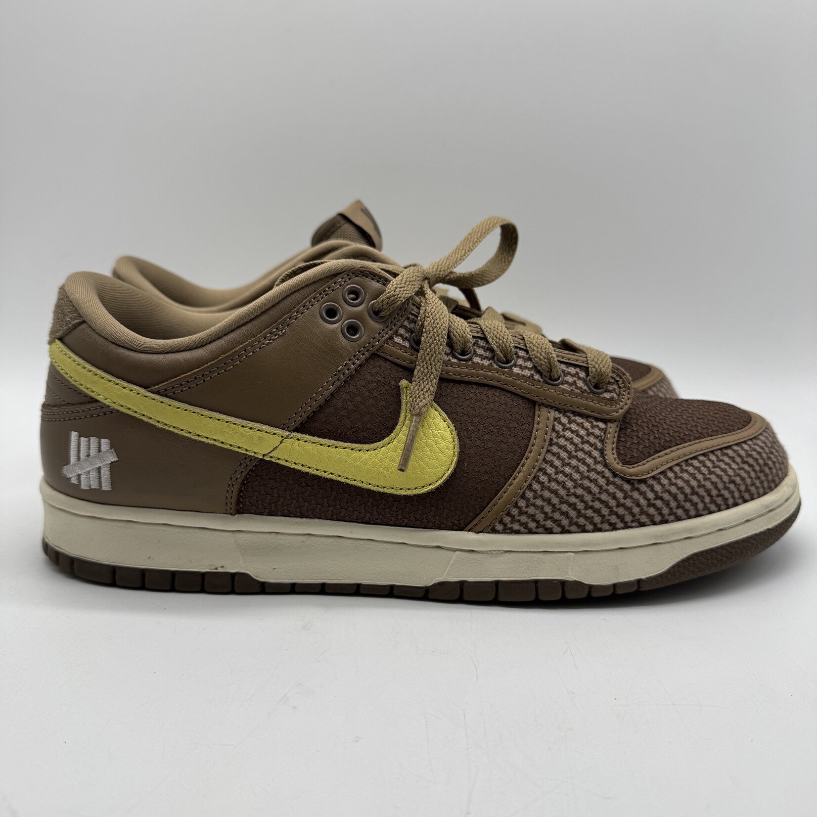 Nike Dunk Low SP Undefeated Canteen Dunk vs. AF1 Pack