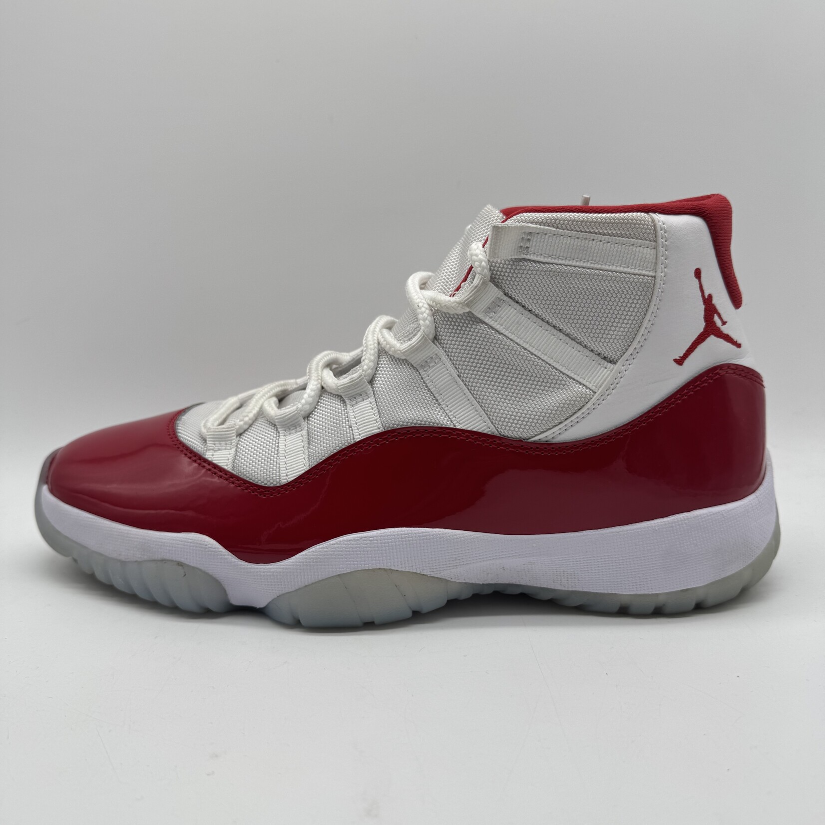 Jordan 11 Retro Cherry (2022)