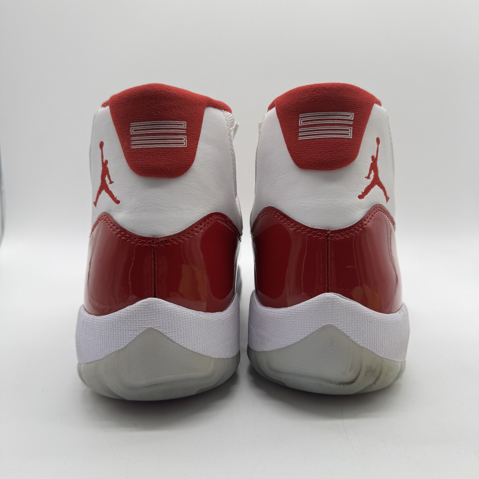 Jordan 11 Retro Cherry (2022)
