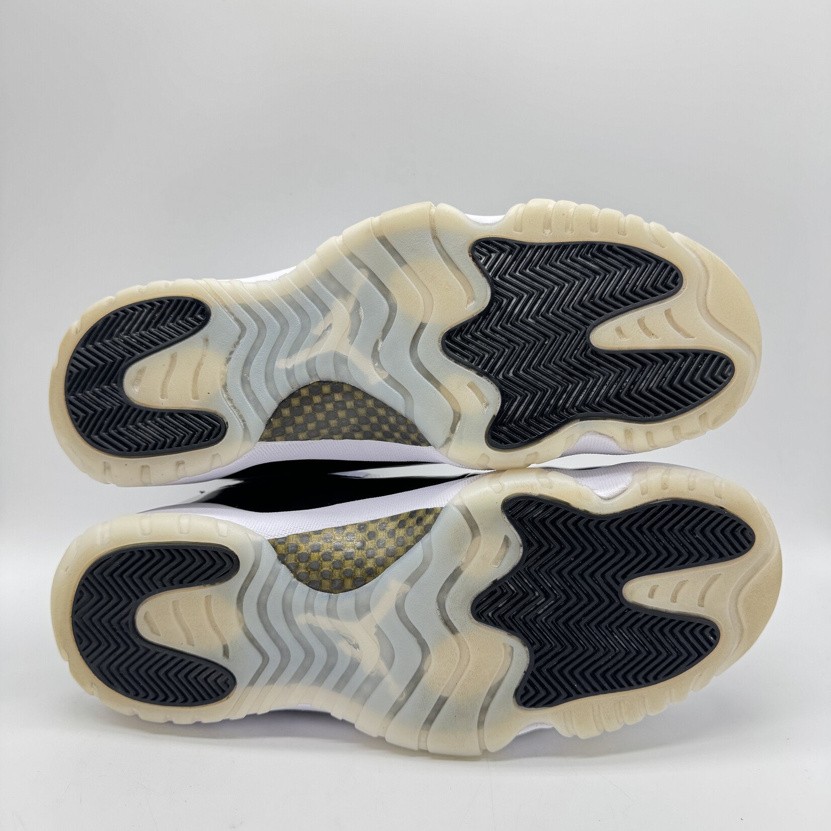 Jordan 11 Retro DMP Gratitude (2023)