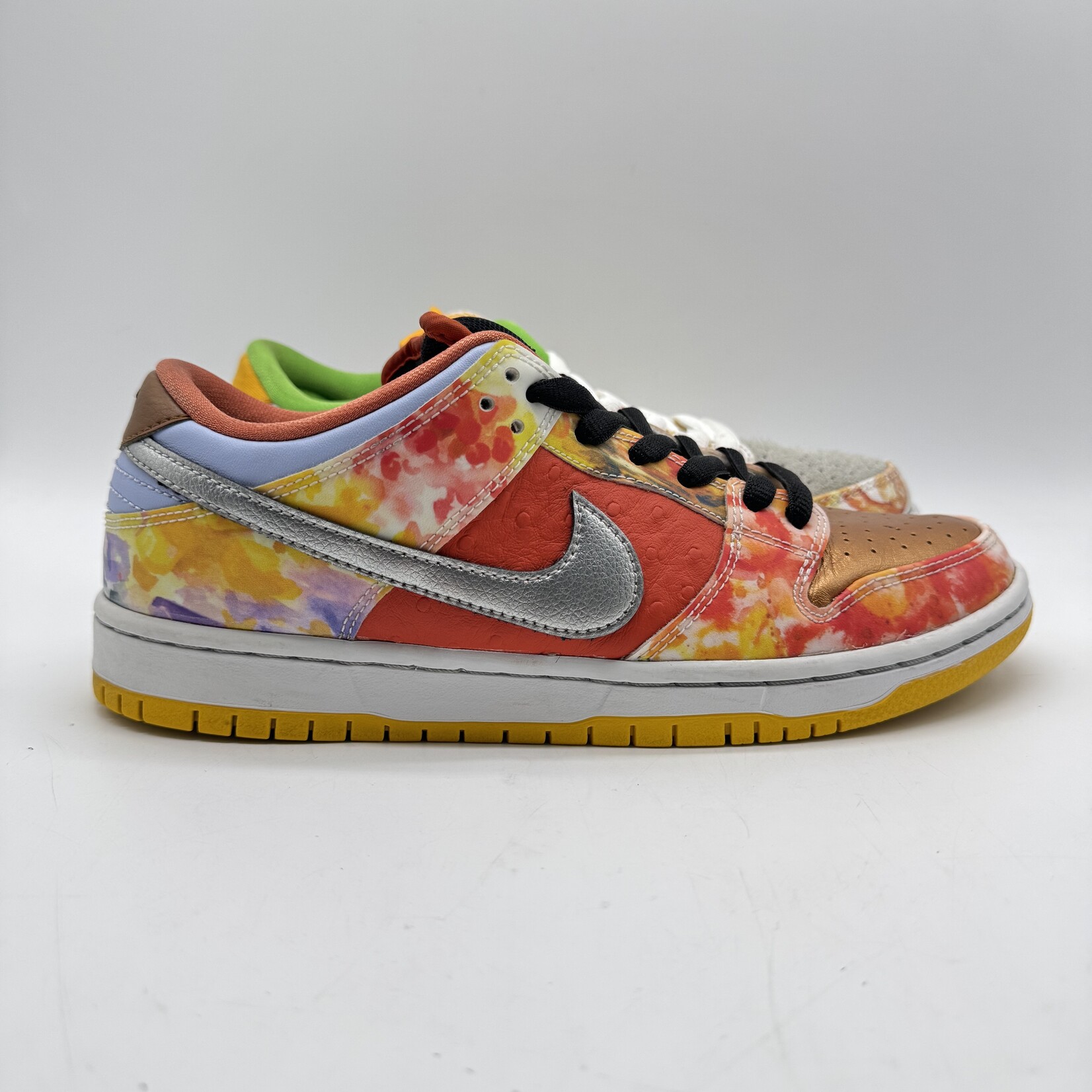 Nike SB Dunk Low Street Hawker (2021)