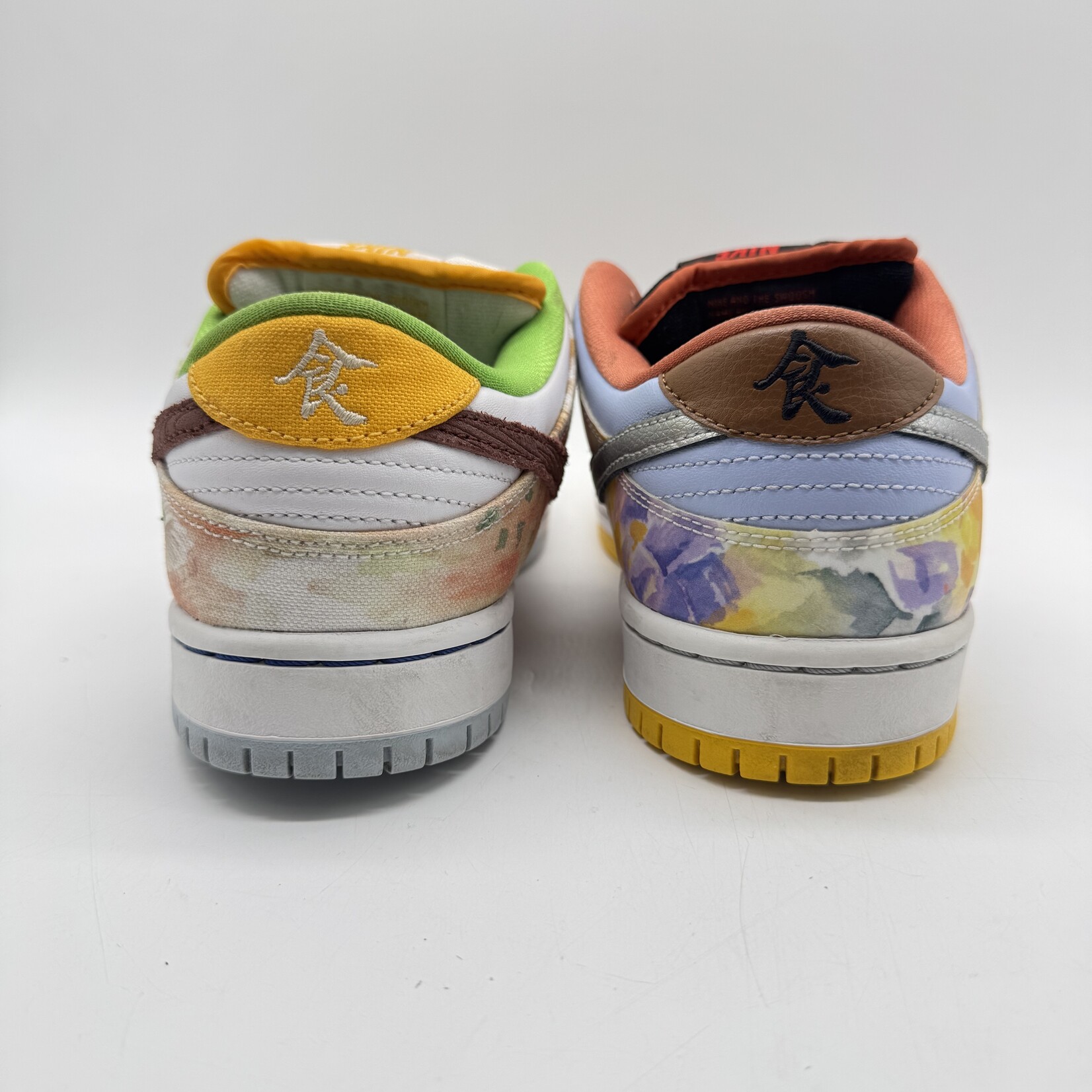 Nike SB Dunk Low Street Hawker (2021)