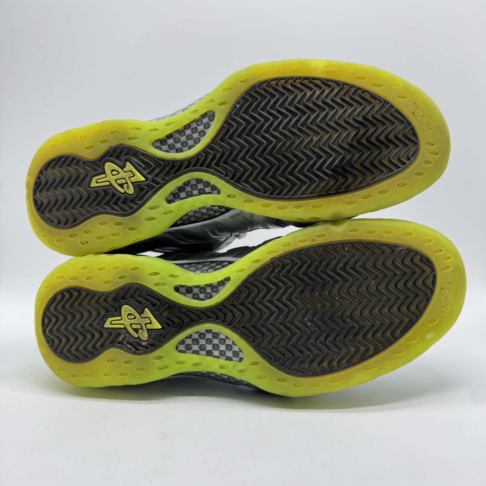 Nike Air Foamposite One Silver Volt Camo