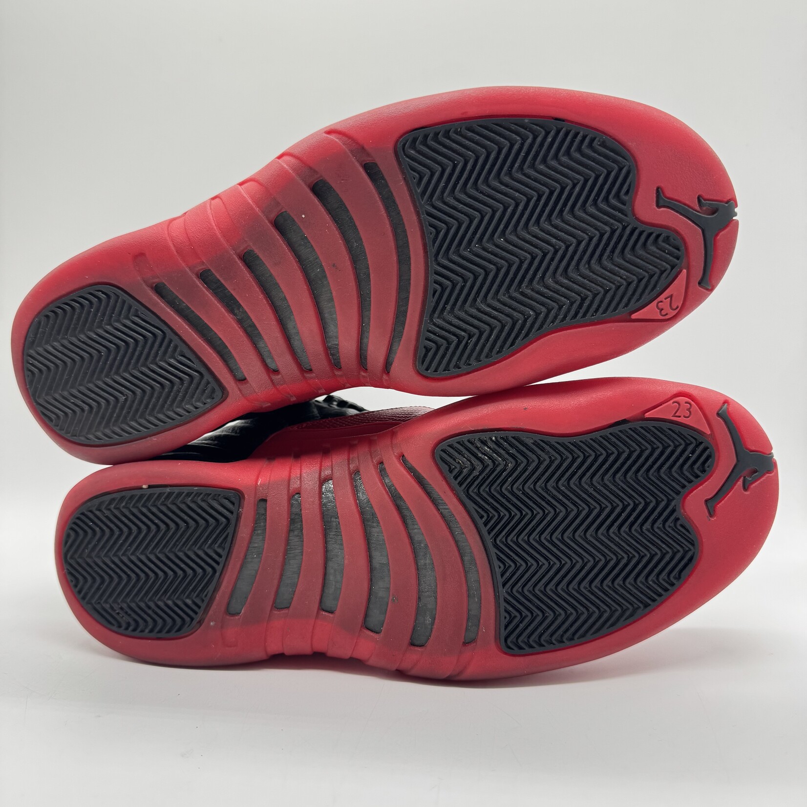 Jordan 12 Retro Flu Game (2016)