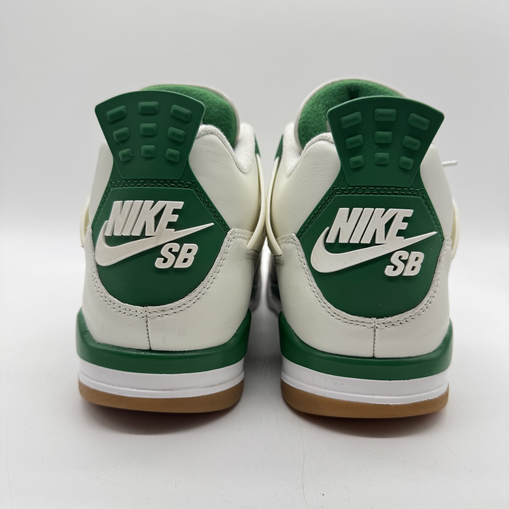 Jordan 4 Retro SB Pine Green