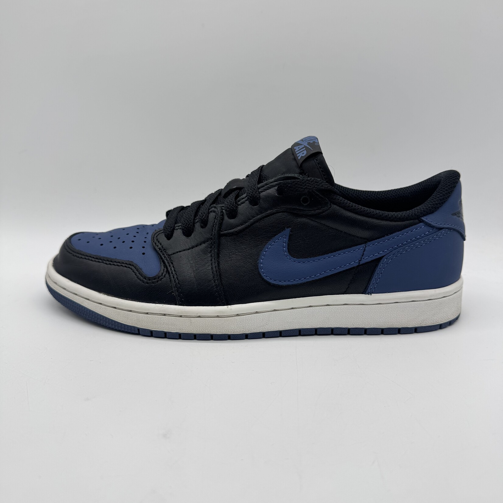 Jordan 1 Retro Low OG Mystic Navy