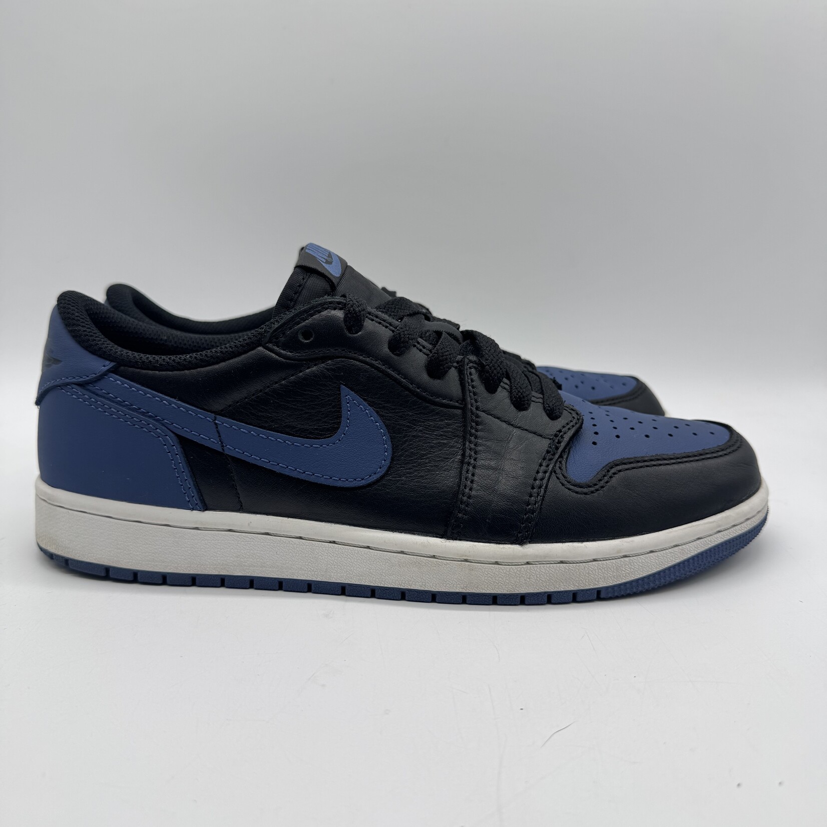 Jordan 1 Retro Low OG Mystic Navy