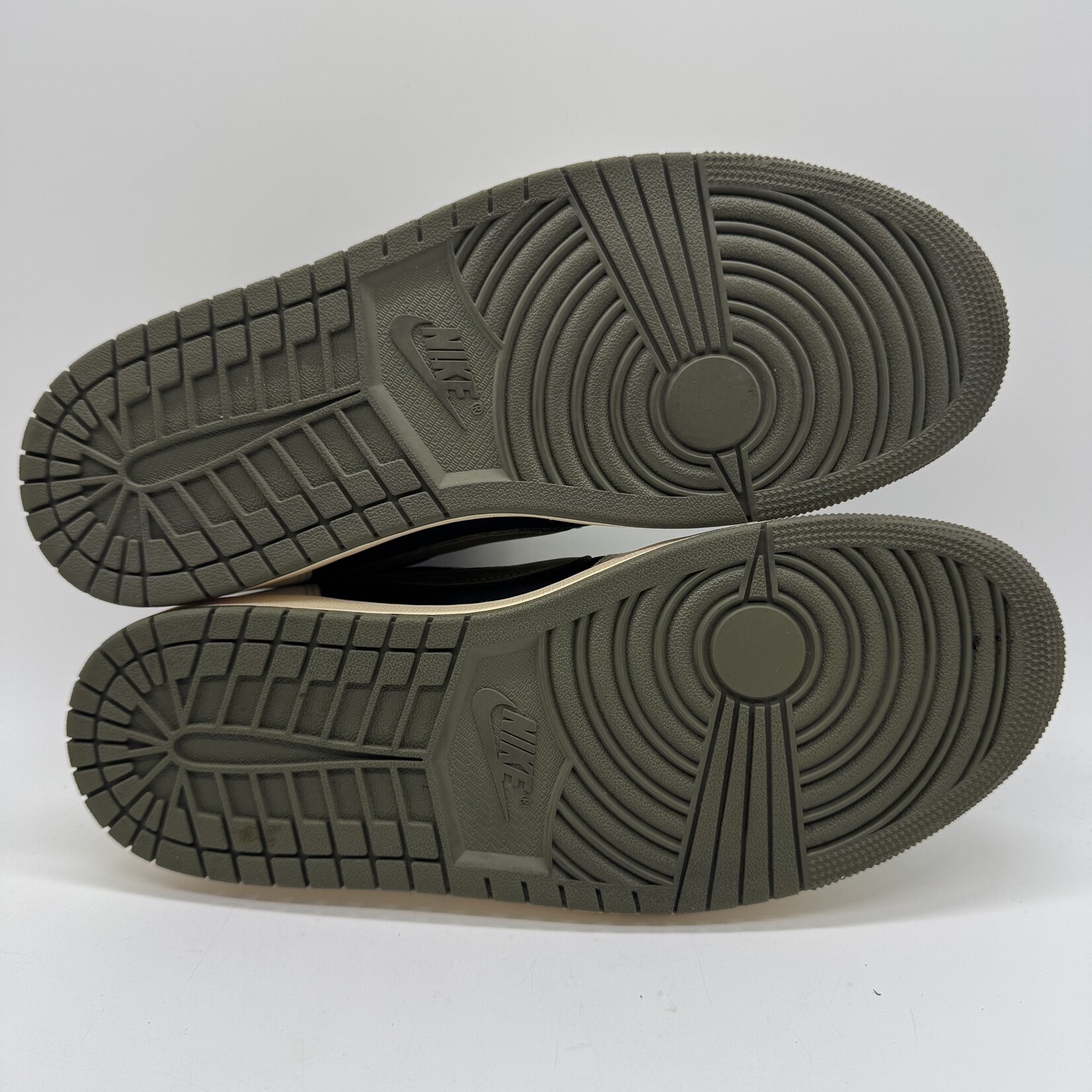 Jordan 1 Retro Low OG SP Travis Scott Olive (Women's)