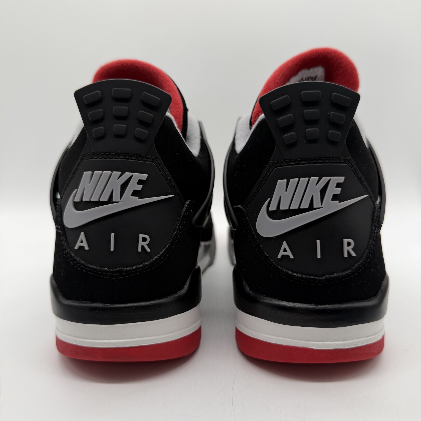 Jordan 4 Retro Bred (2019)