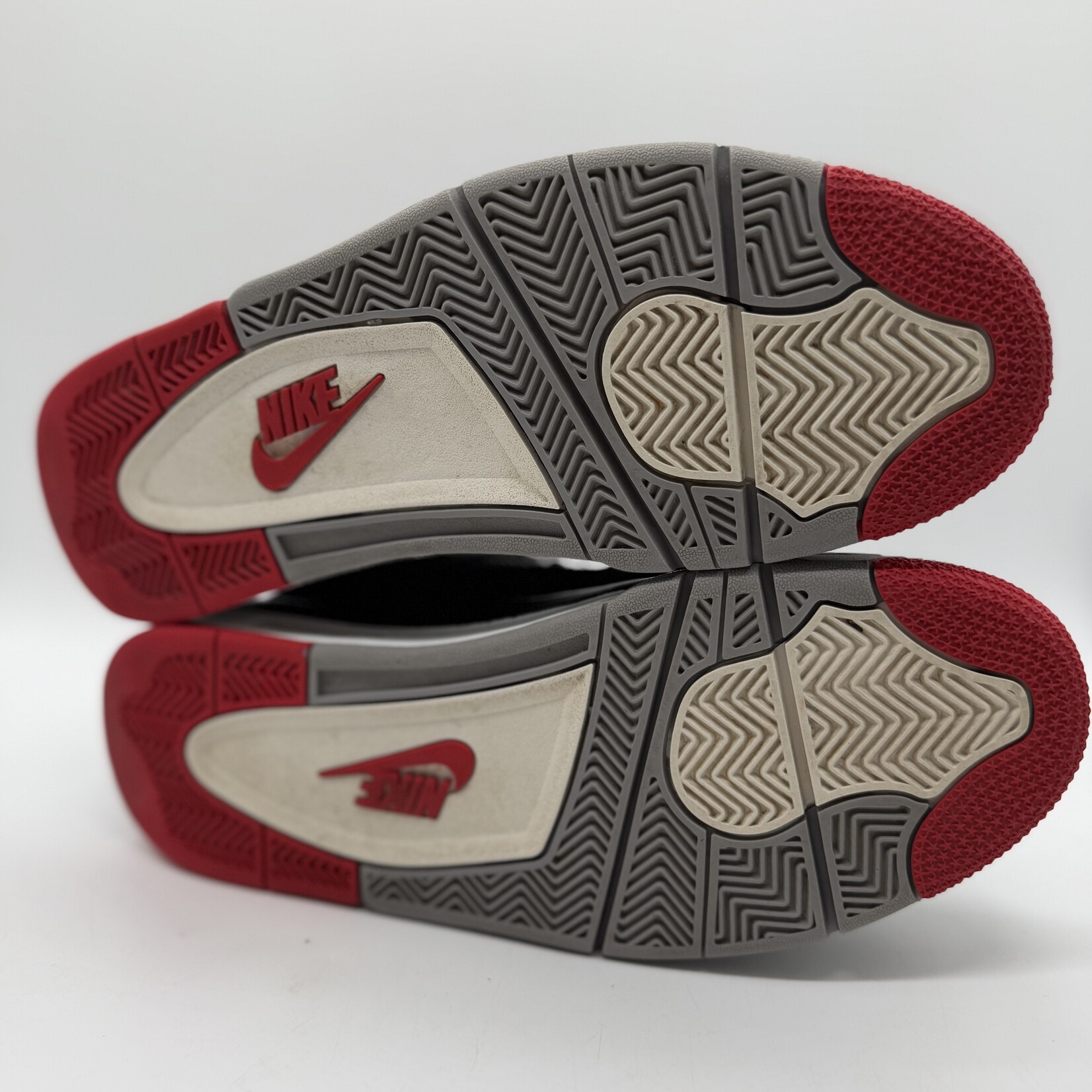 Jordan 4 Retro Bred (2019)