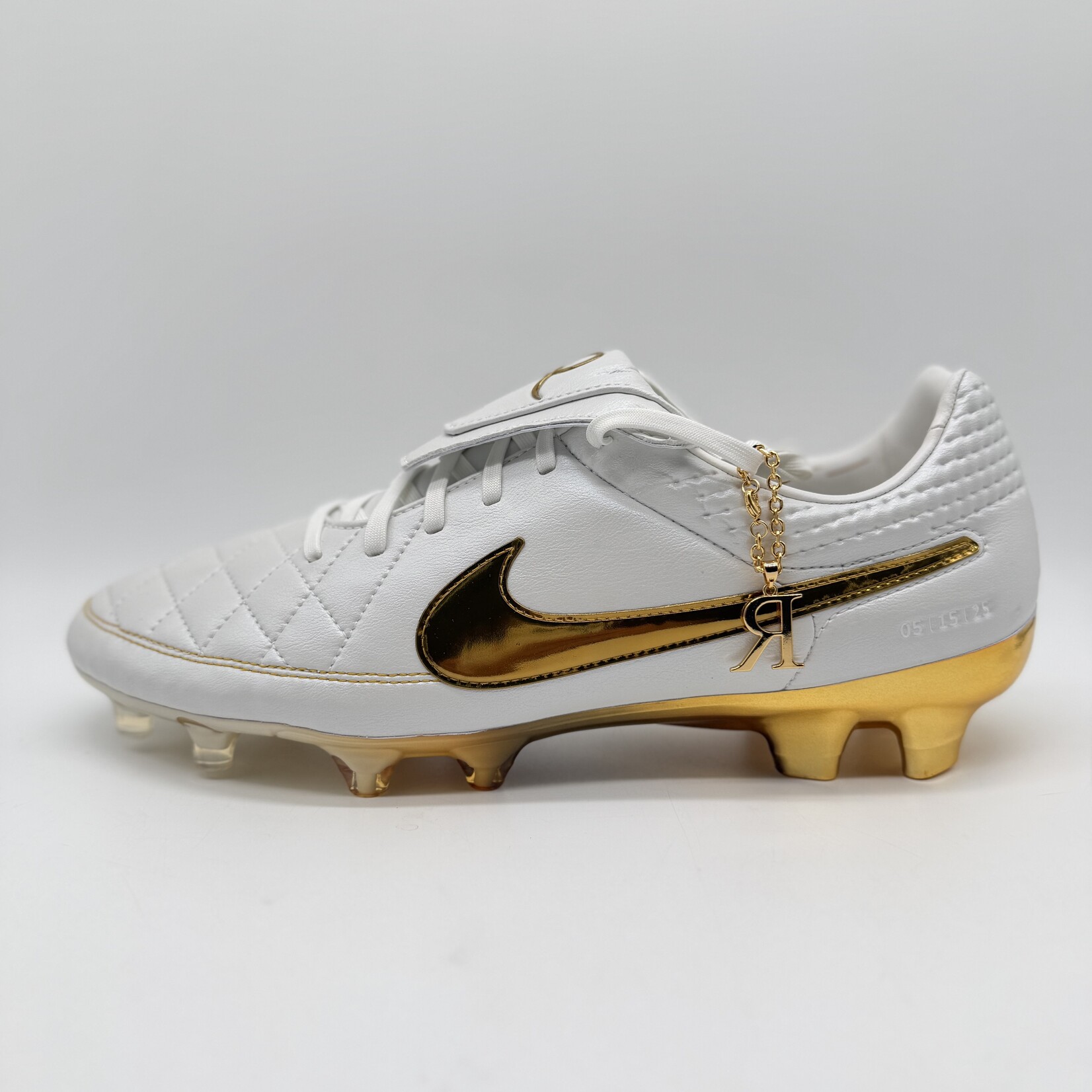Nike Tiempo Legend RGN FG SE Ronaldinho Touch of Gold