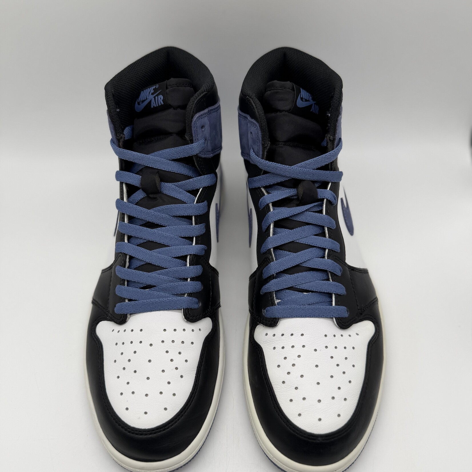 Jordan 1 Retro High Blue Moon