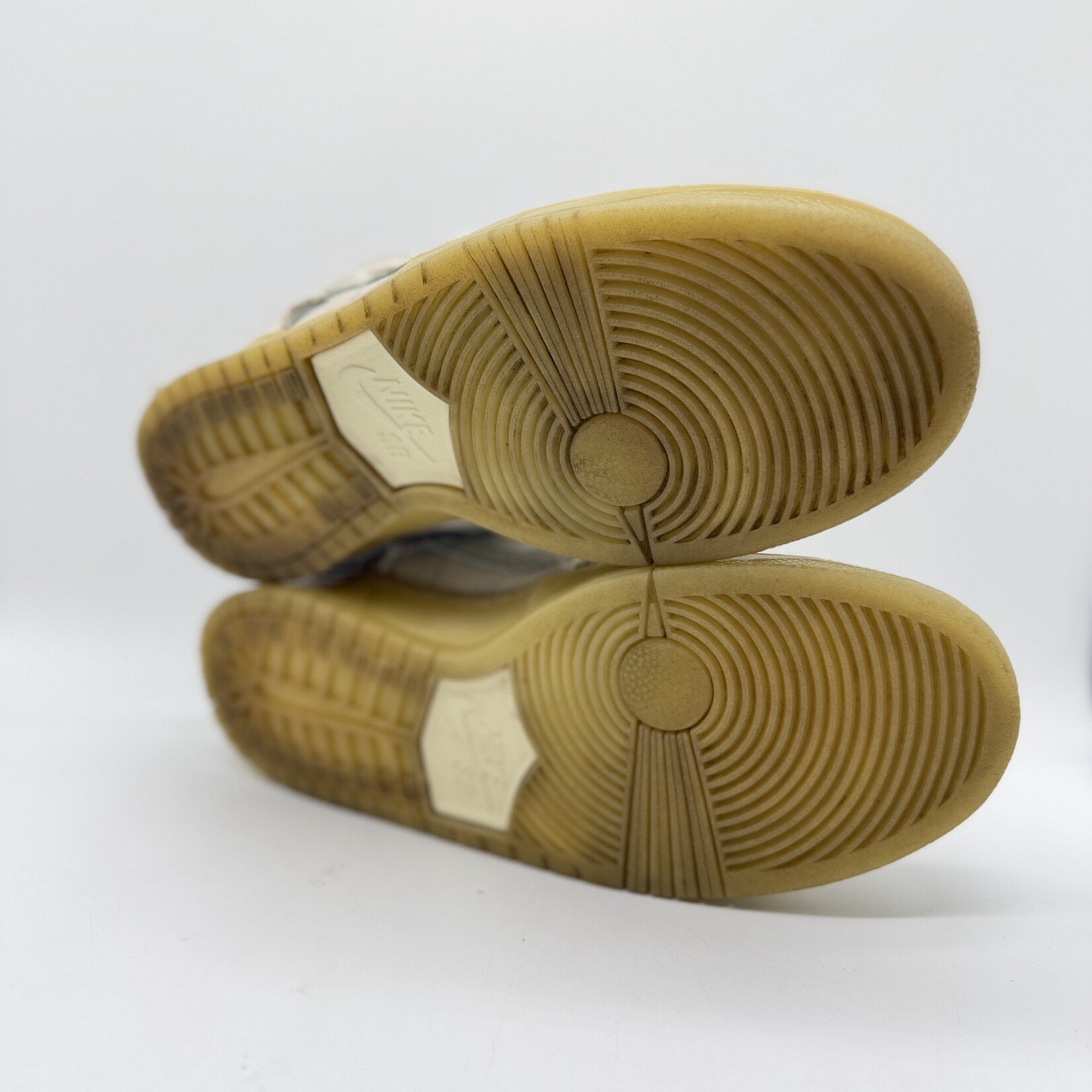 Nike SB Dunk Low Mummy