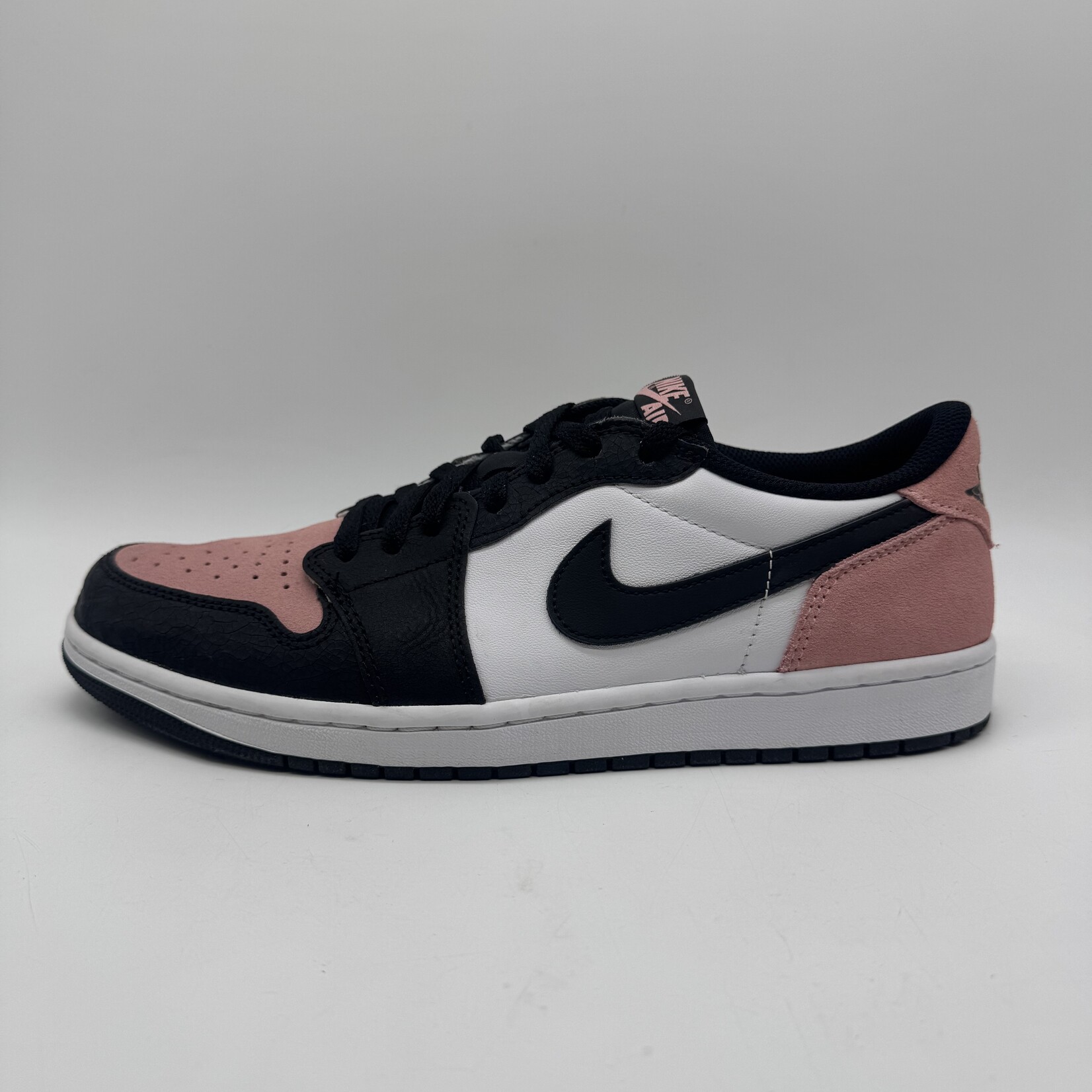 Jordan 1 Low OG Bleached Coral