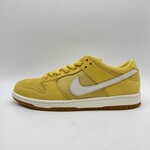 Nike SB Dunk Low Saturn Gold