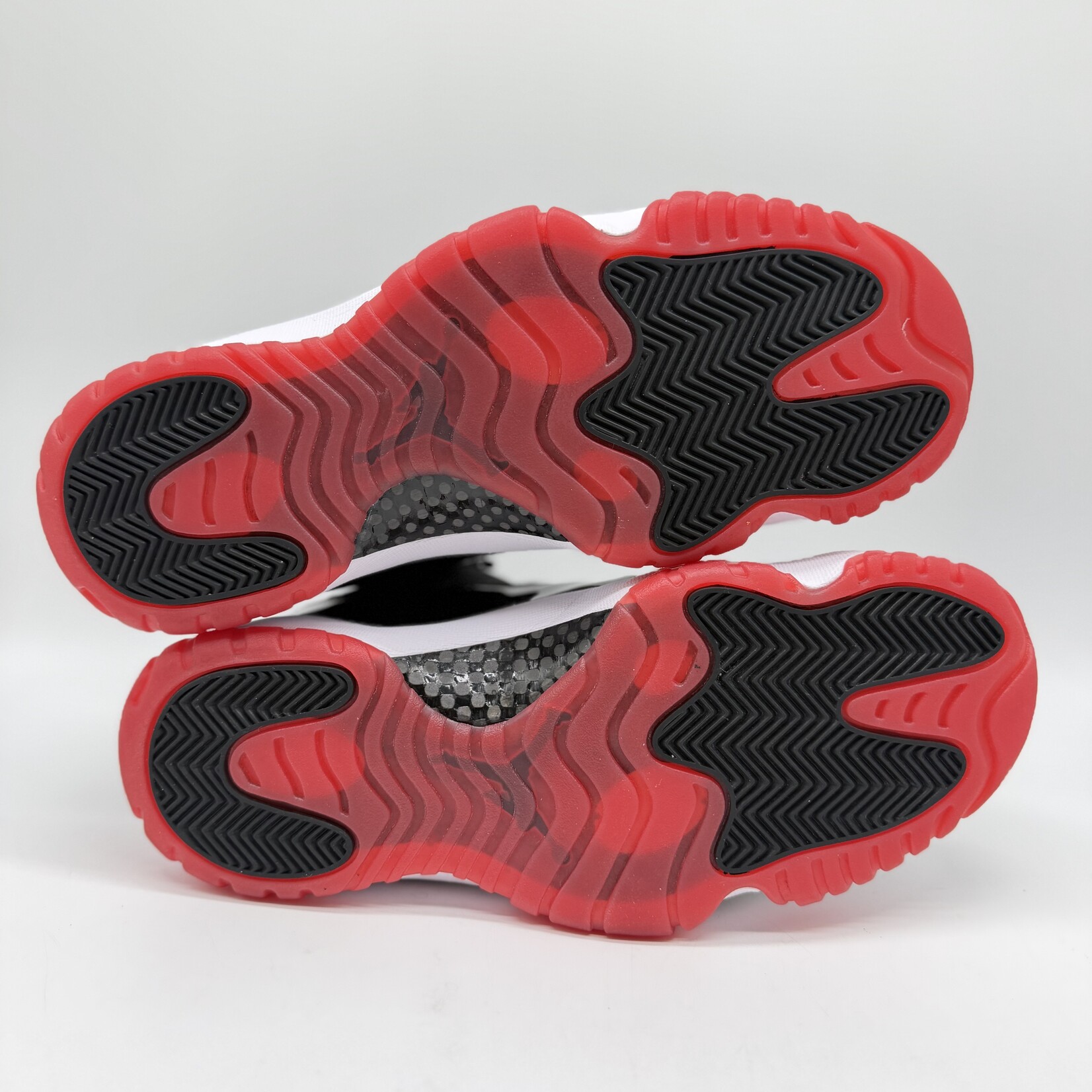 Jordan 11 Retro Low Bred (2025)