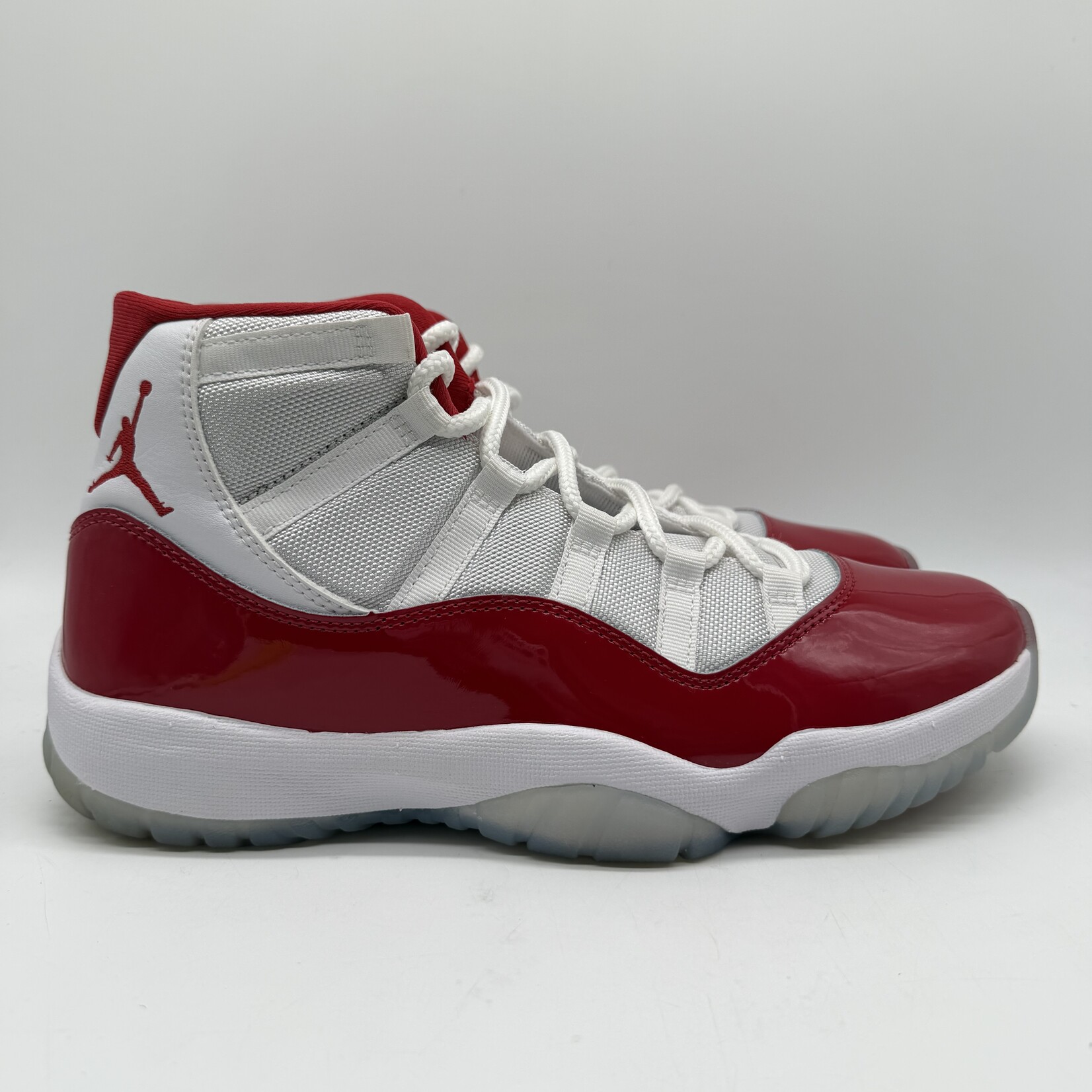 Jordan 11 Retro Cherry (2022)