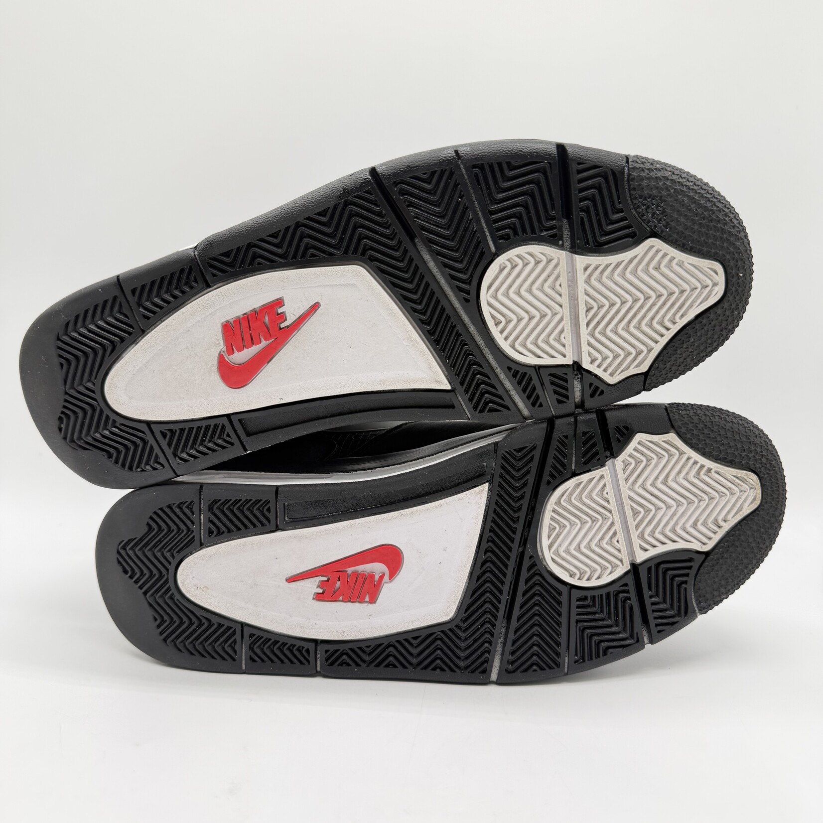 Jordan 4 RM SP Nigel Sylvester Driveway Grey