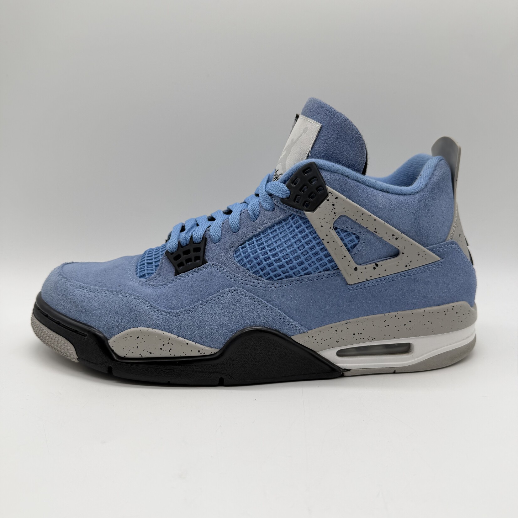Jordan 4 Retro University Blue