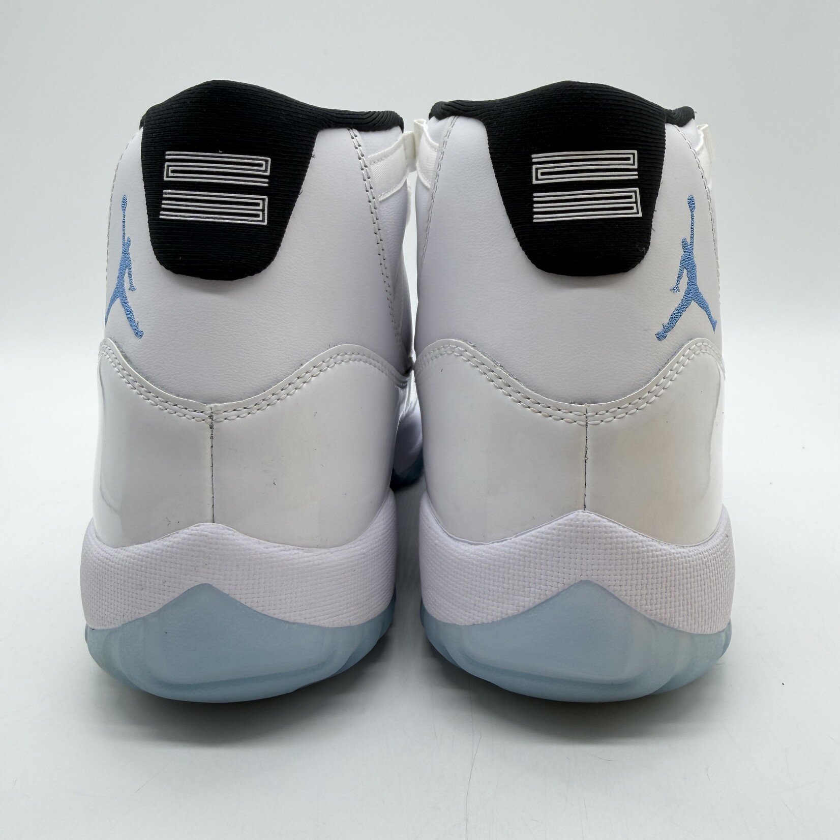 Jordan 11 Retro Legend Blue (2024)