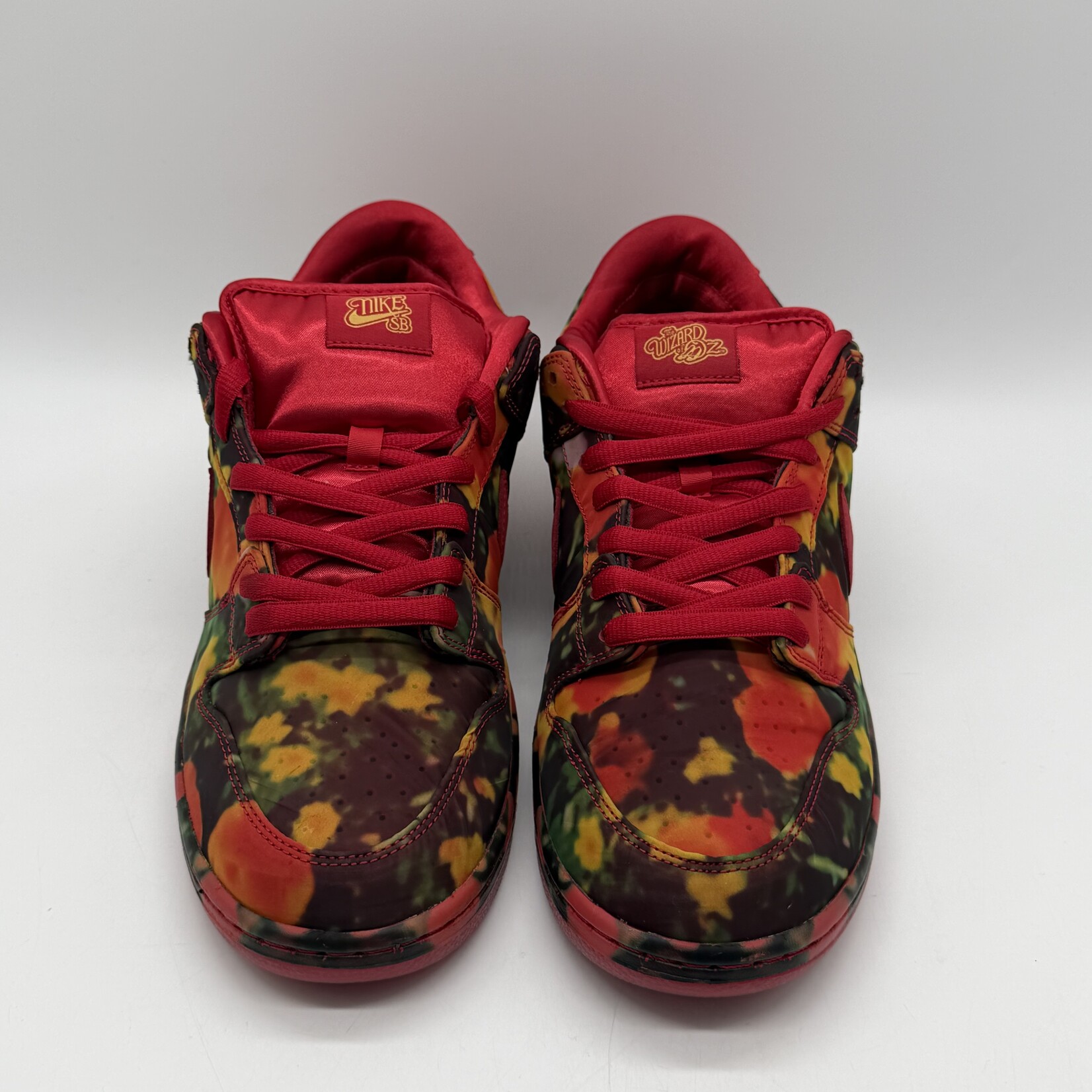 Nike SB Dunk Low The Wizard of Oz Poppy Field