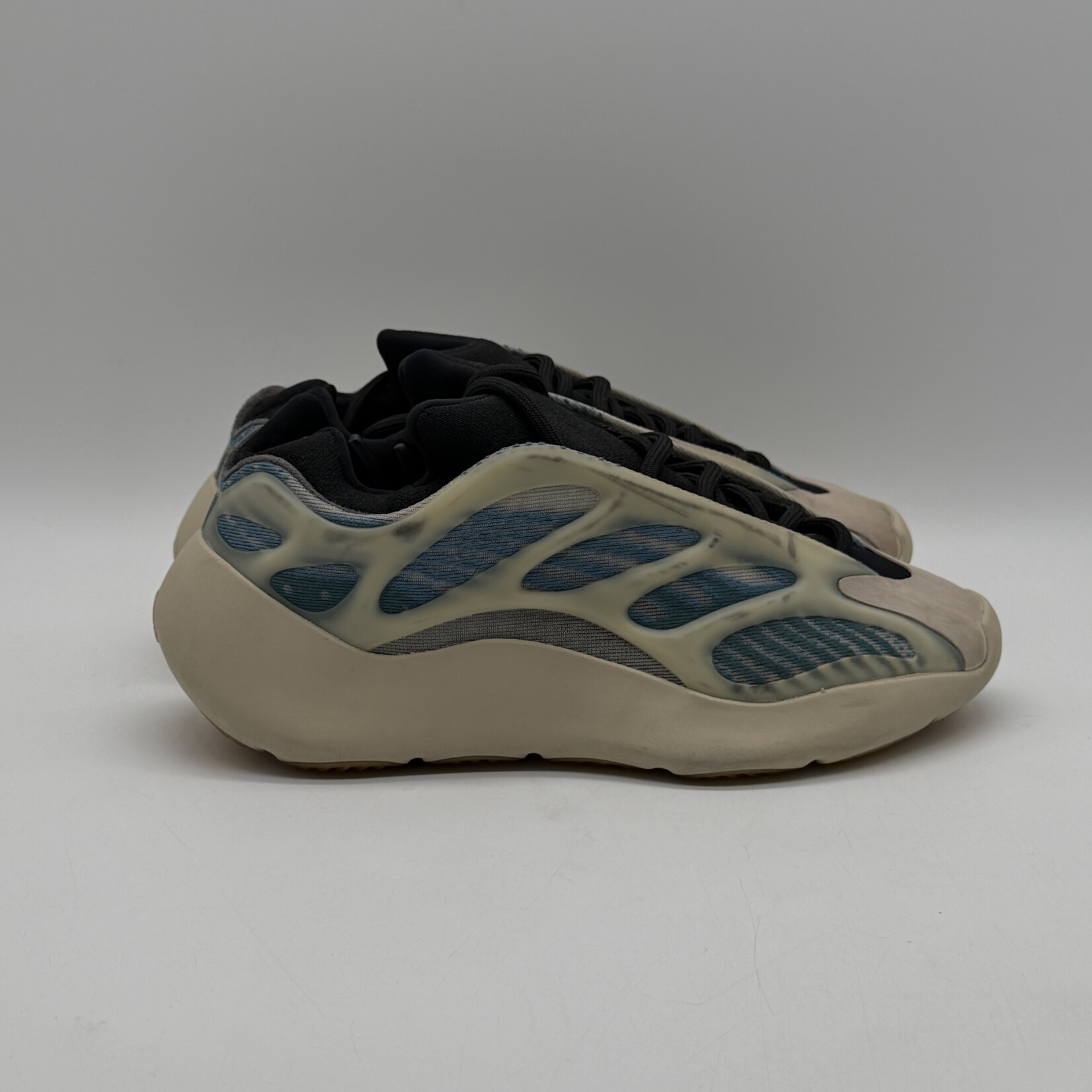 Yeezy 700 V3 Kyanite