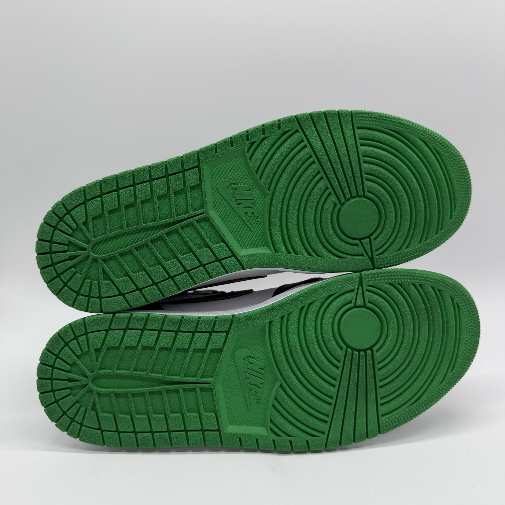 Jordan 1 Retro High OG Lucky Green