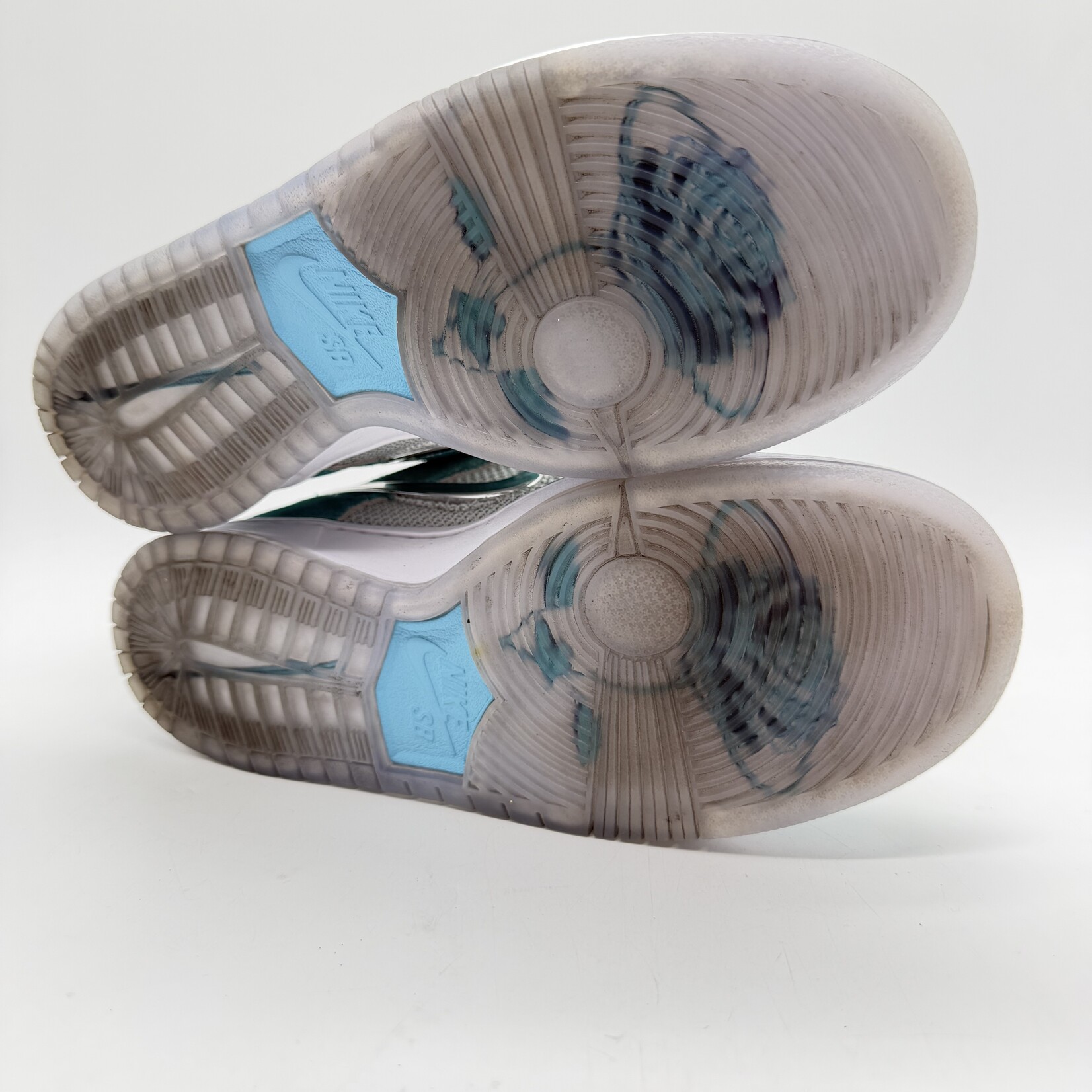 Nike SB Dunk Low April Skateboards