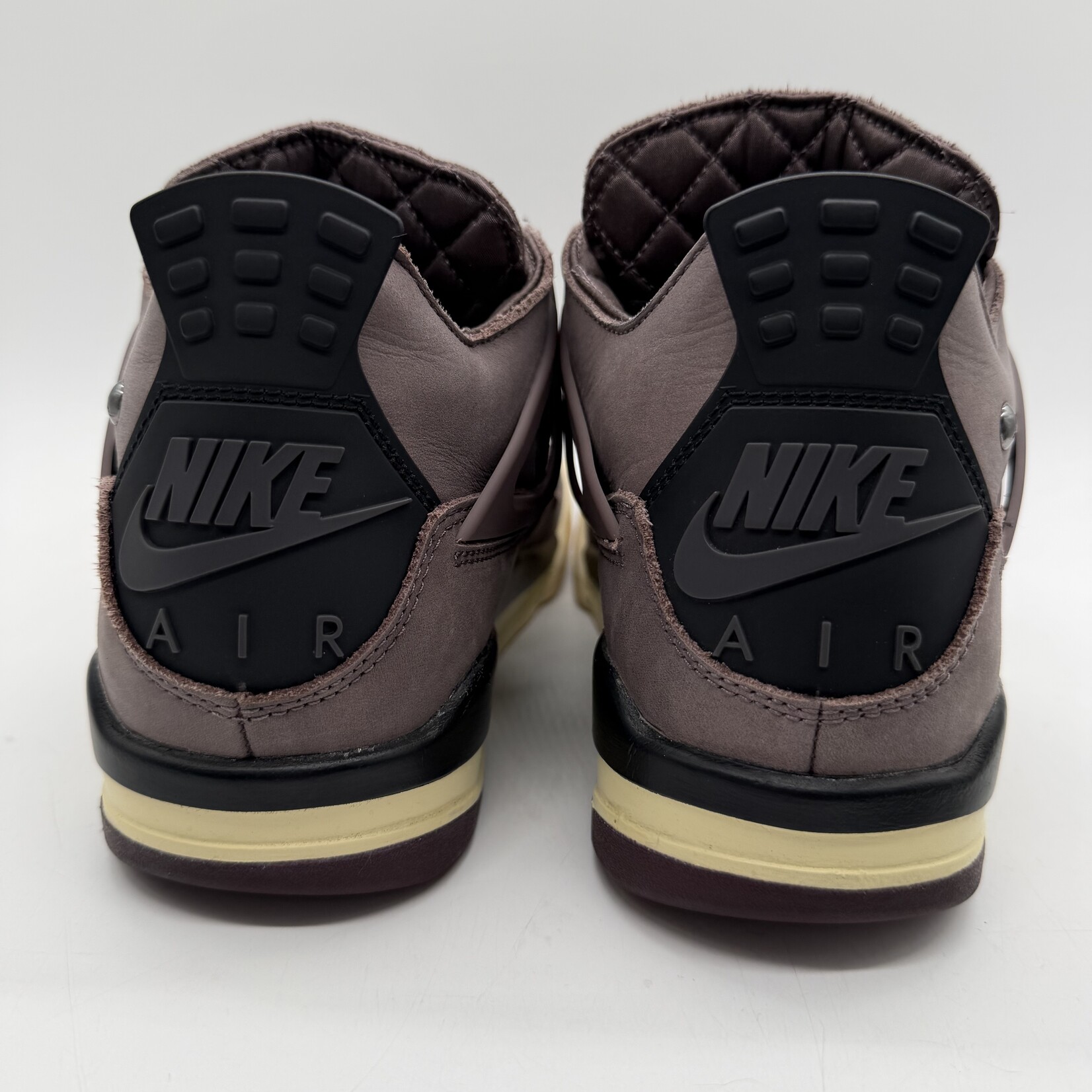 Jordan 4 Retro SP A Ma Maniére Violet Ore