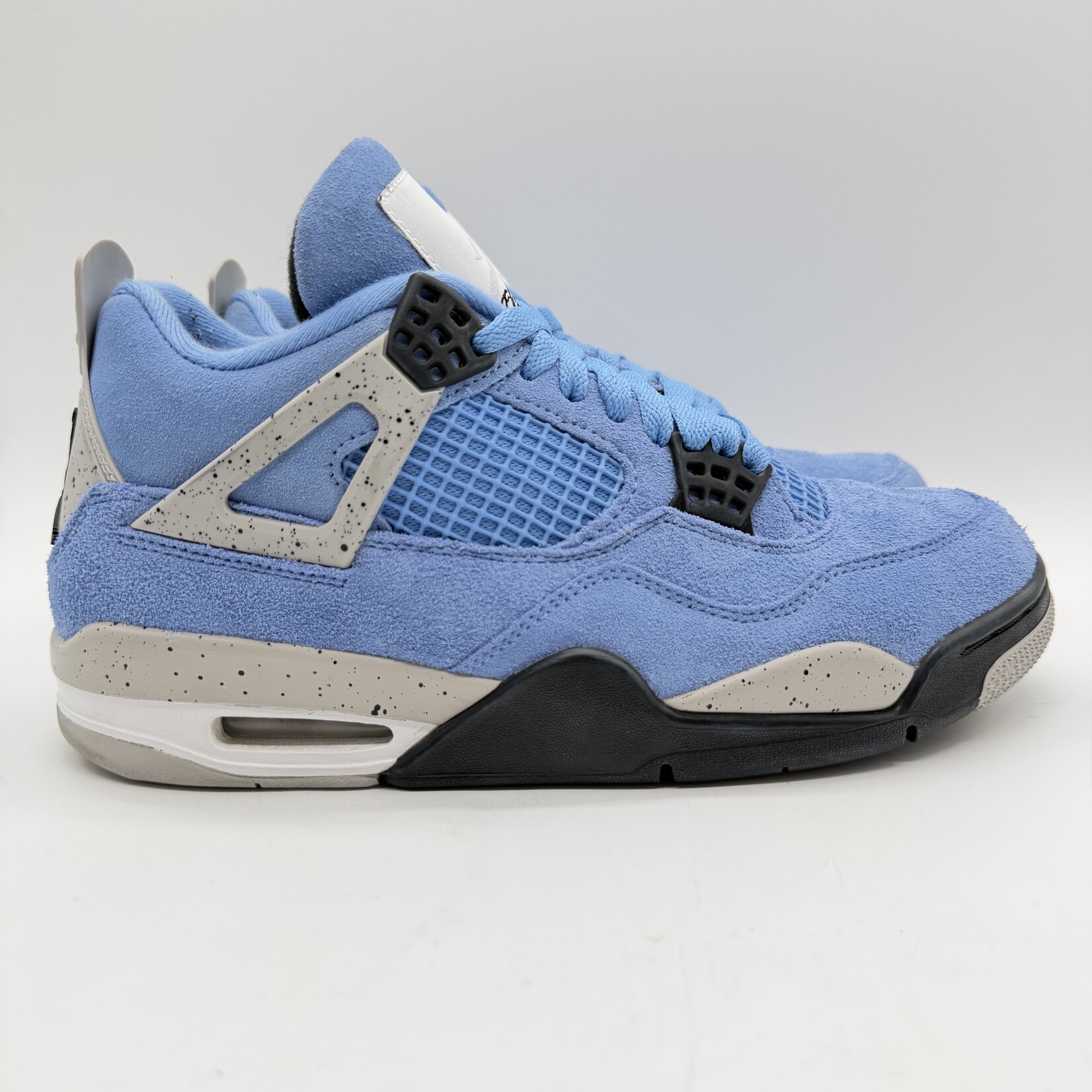Jordan 4 Retro University Blue