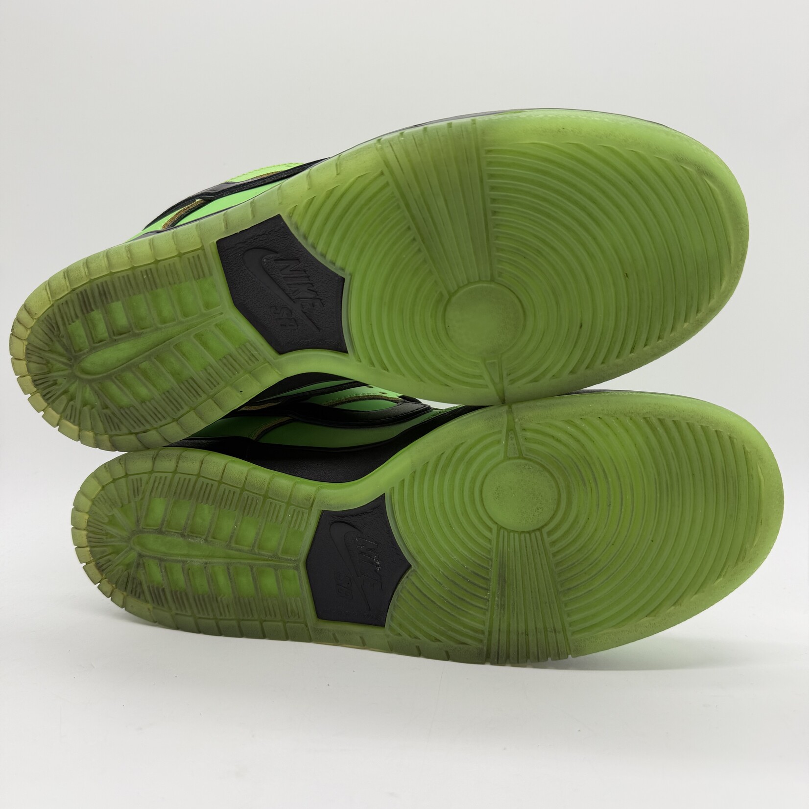 Nike SB Dunk Low The Powerpuff Girls Buttercup