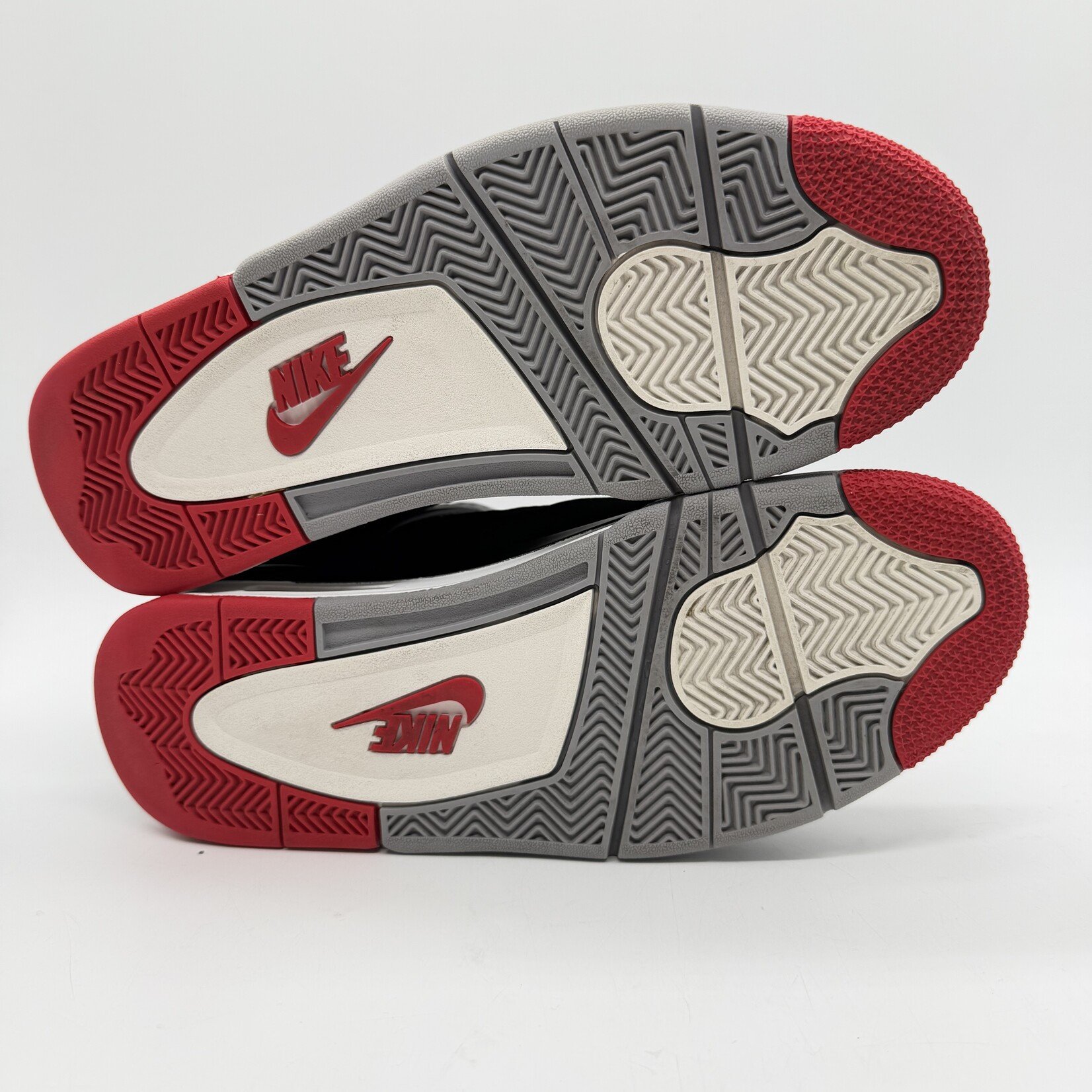 Jordan 4 Retro Bred (2019)