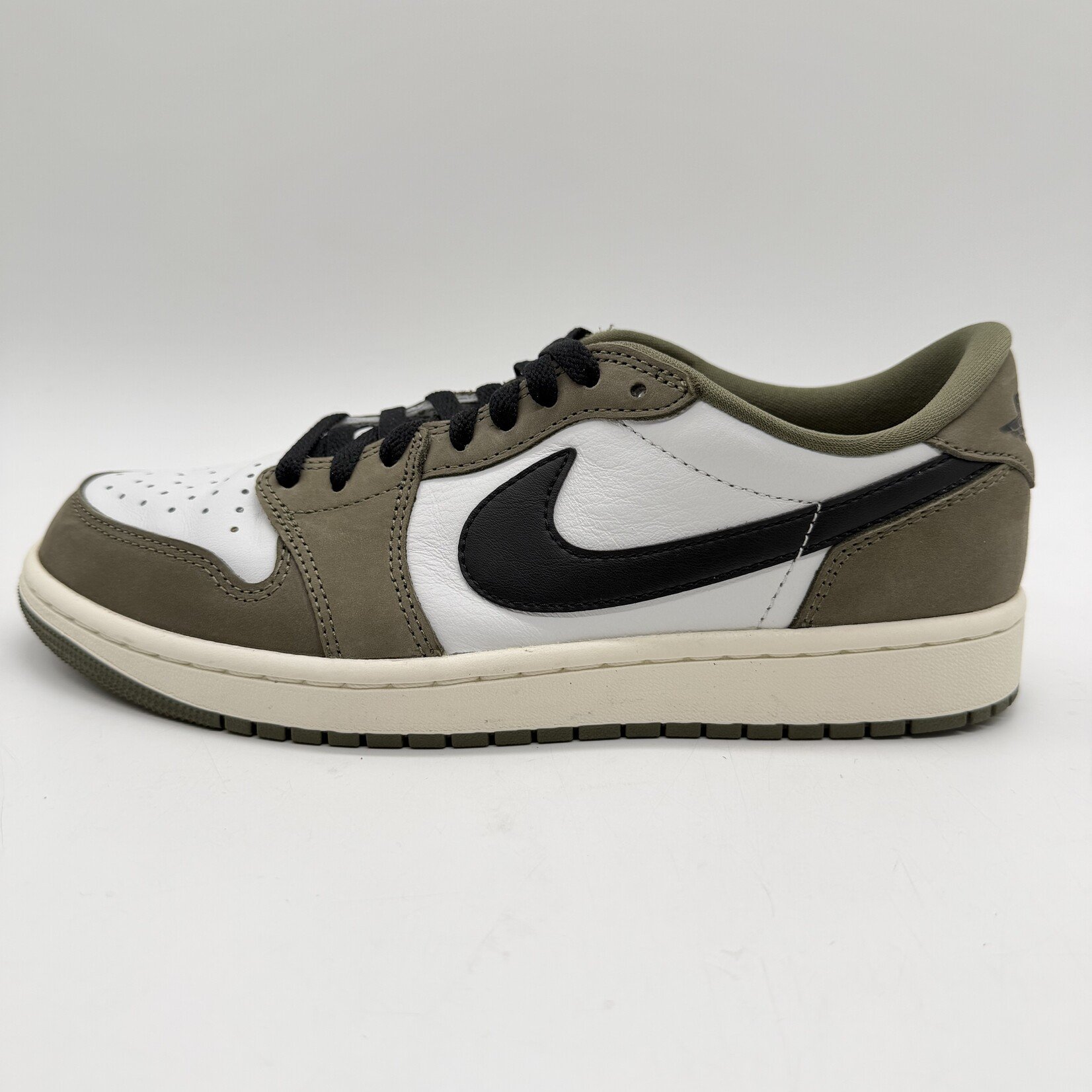 Jordan 1 Retro Low Medium Olive Summit White Sail Black