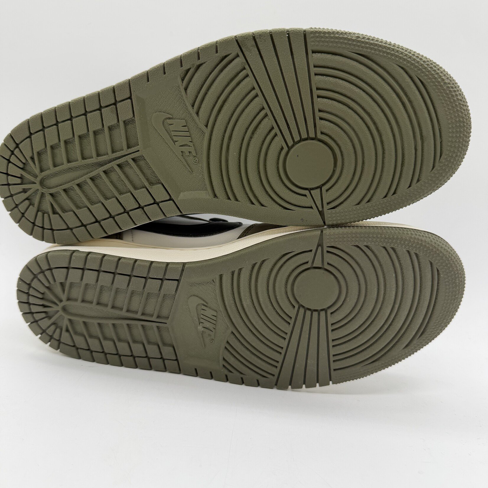 Jordan 1 Retro Low Medium Olive Summit White Sail Black