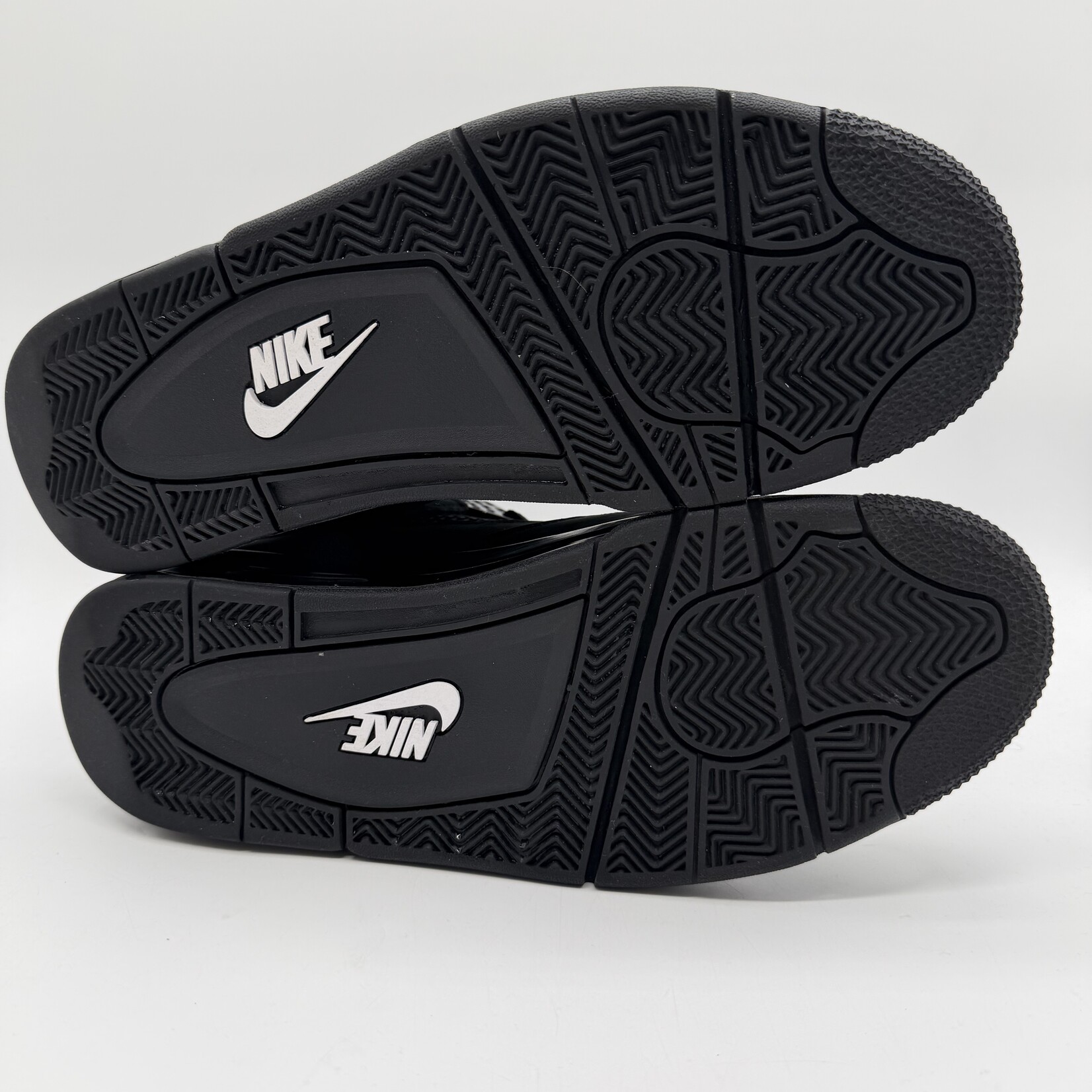 Jordan 4 Retro Black Cat (2025)