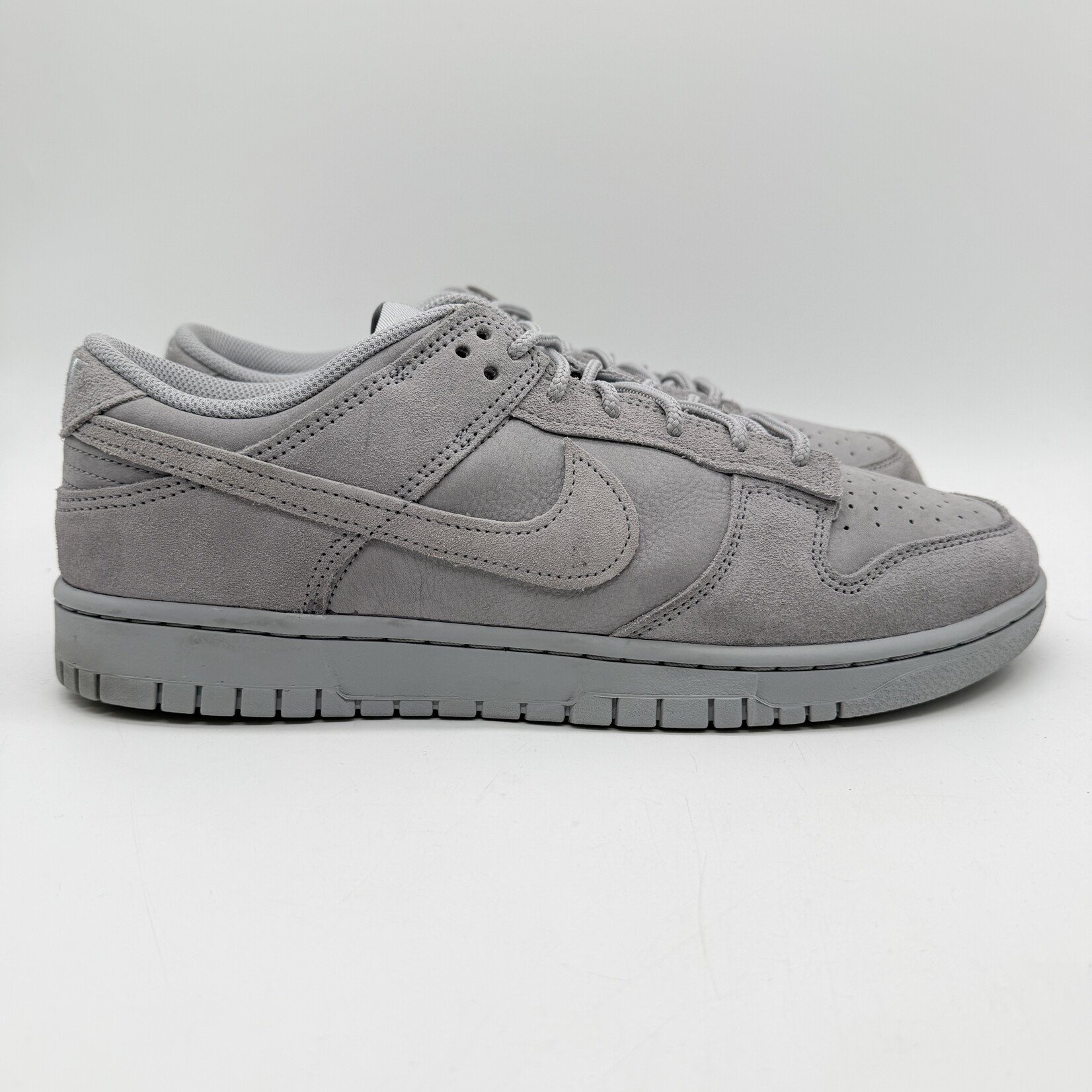 Nike Dunk Low SE Wolf Grey