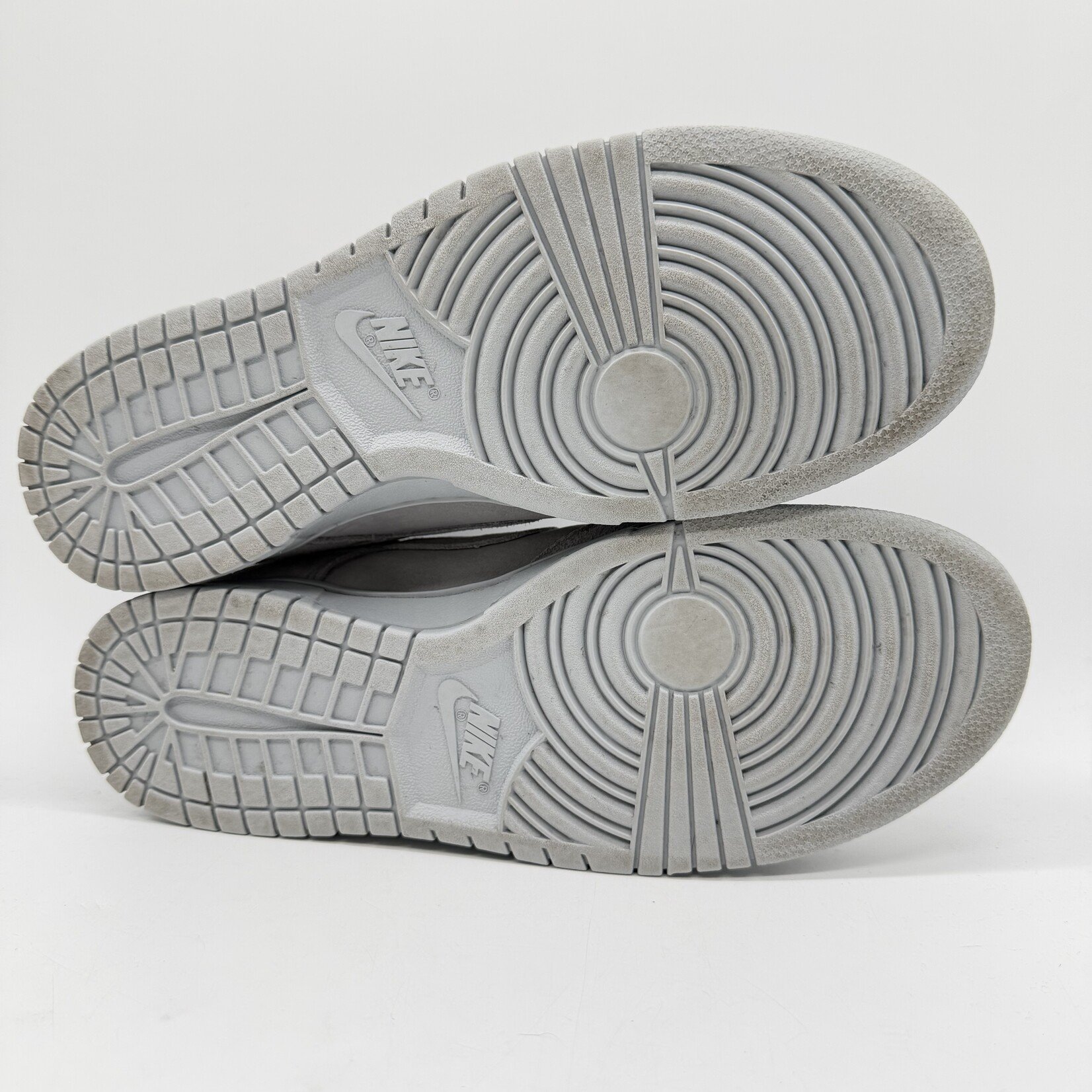 Nike Dunk Low SE Wolf Grey