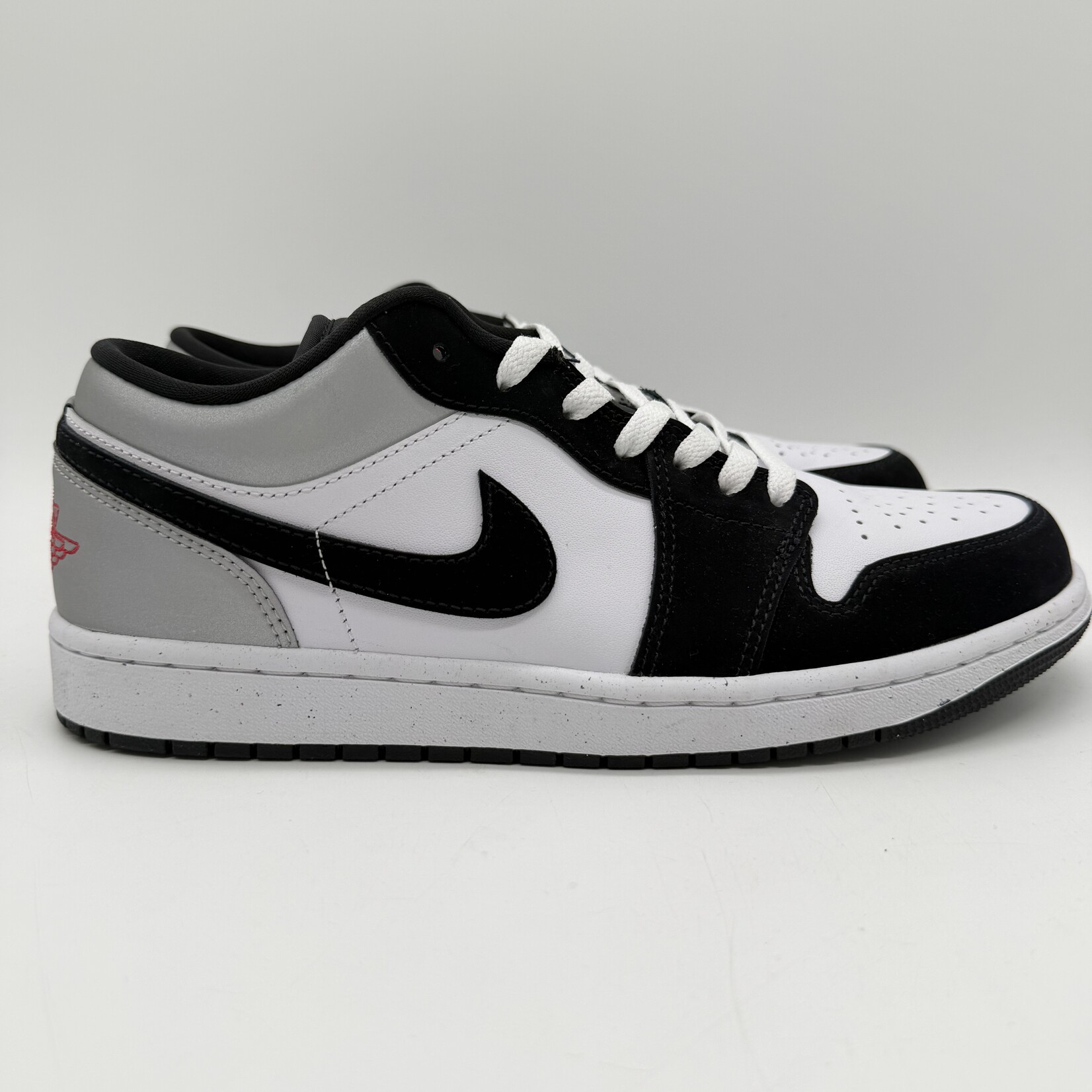 Jordan 1 Low SE White Fire Red Black Matte Silver