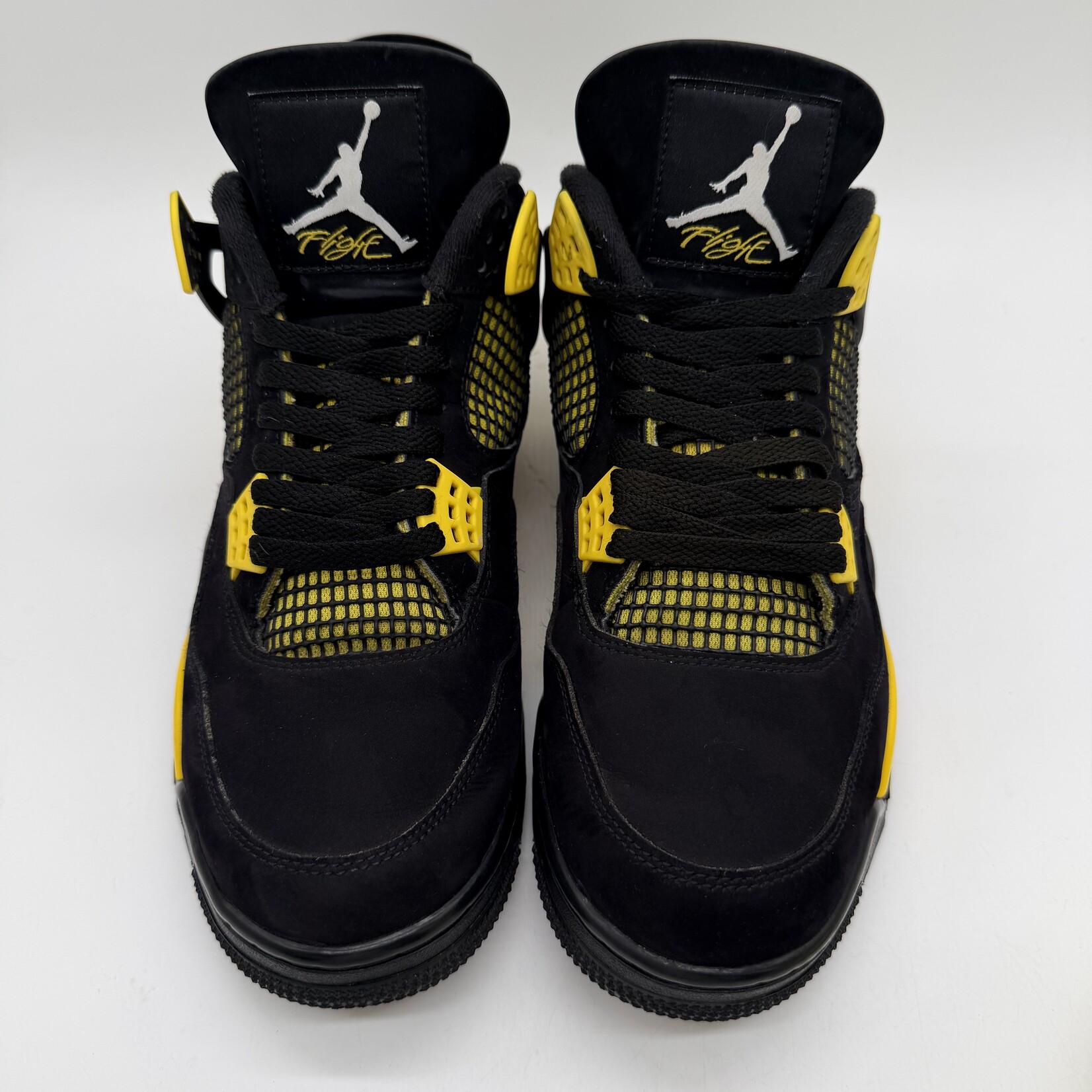 Jordan 4 Retro Thunder (2023)