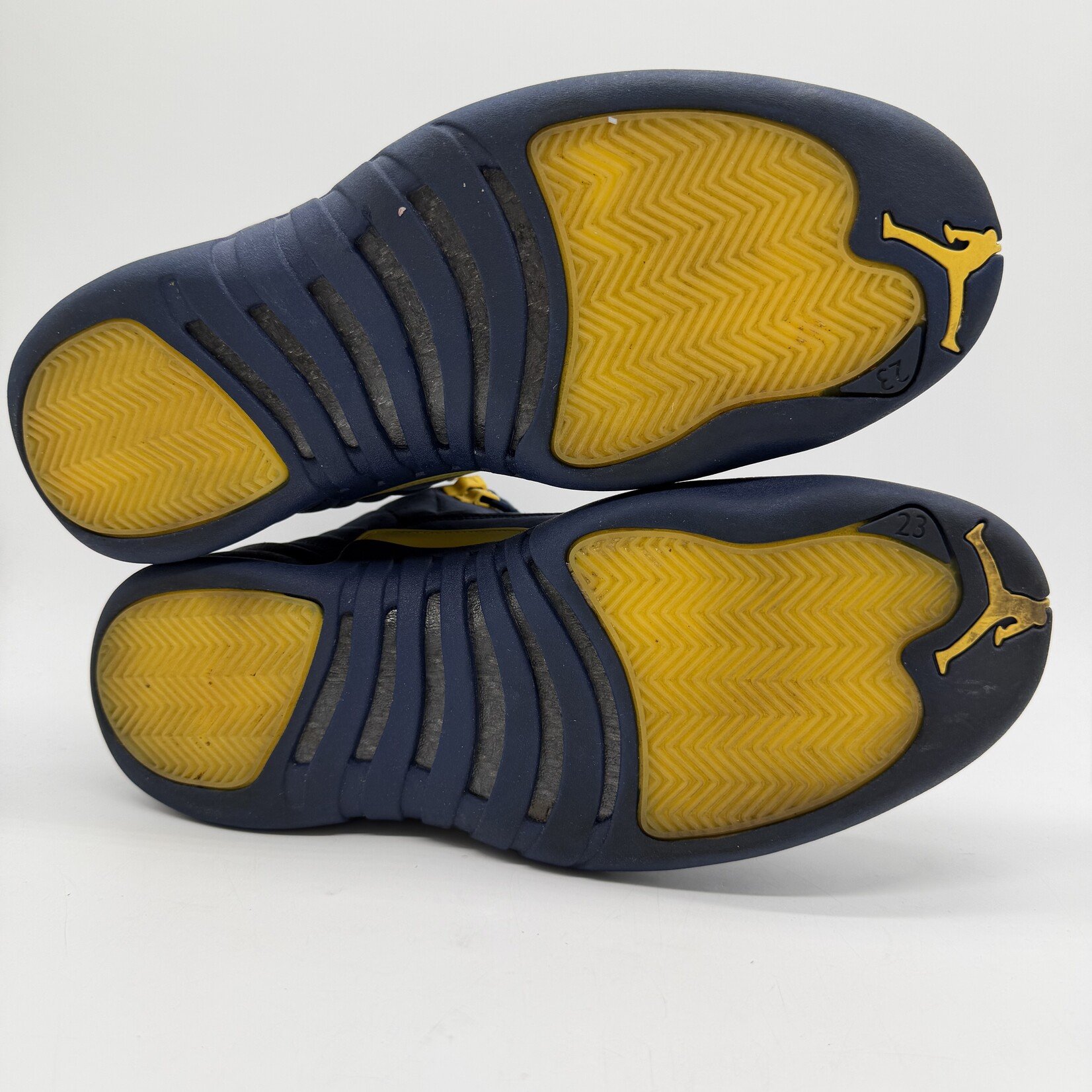 Jordan 12 Retro Michigan