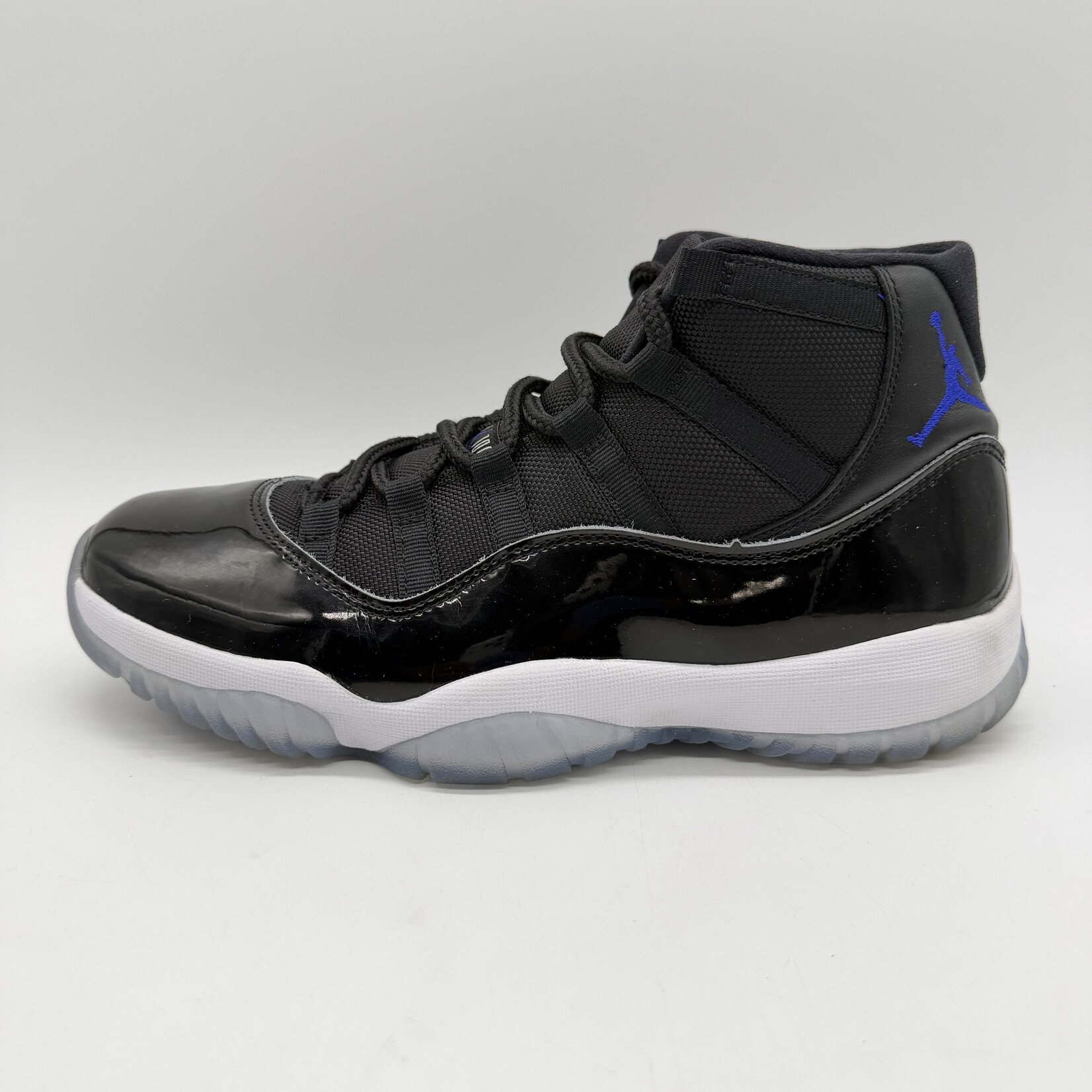 Jordan 11 Retro Space Jam (2016)