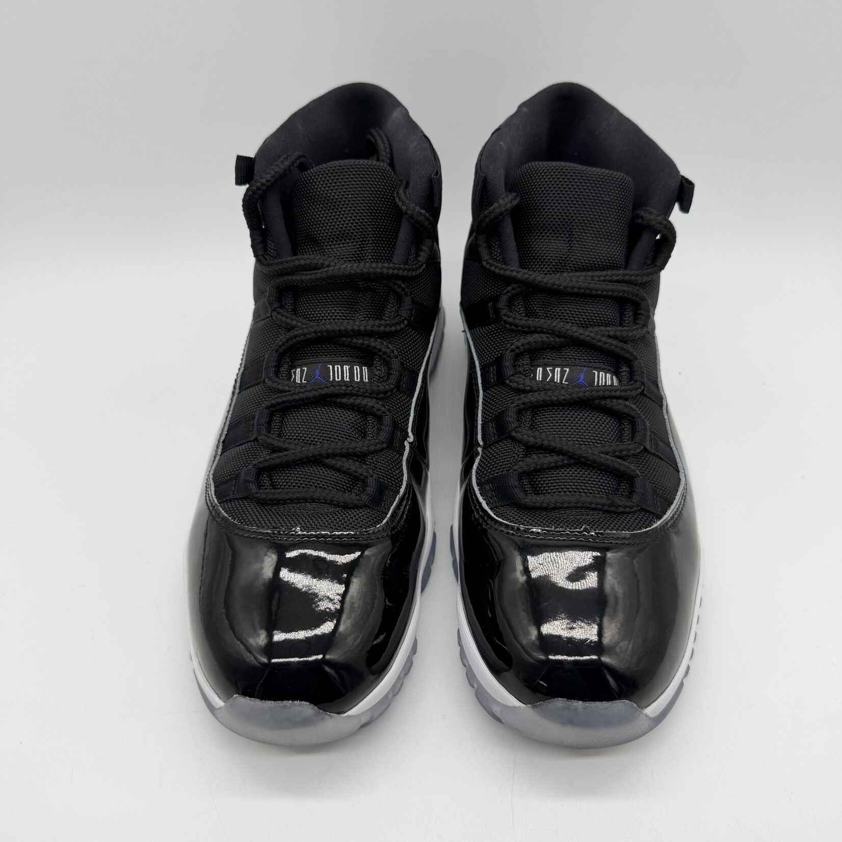 Jordan 11 Retro Space Jam (2016)