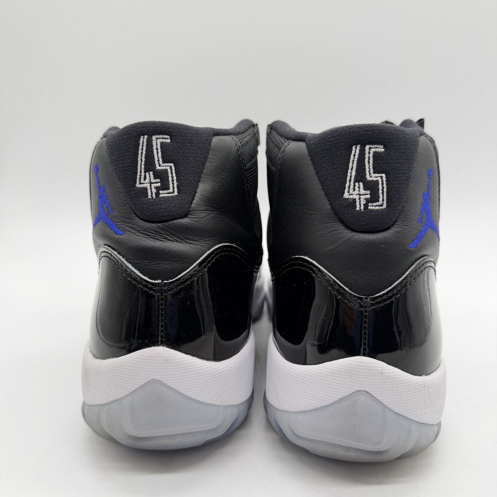 Jordan 11 Retro Space Jam (2016)