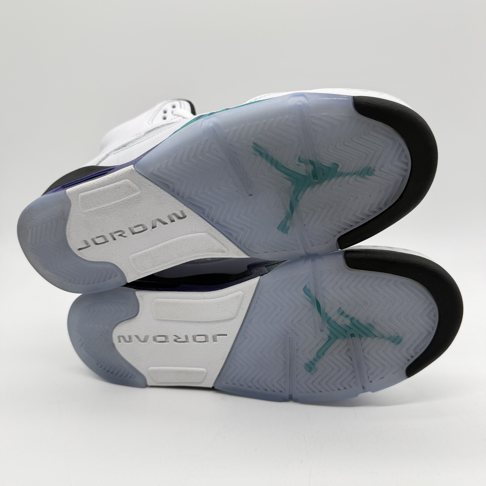 Jordan 5 Retro Grape (2025)