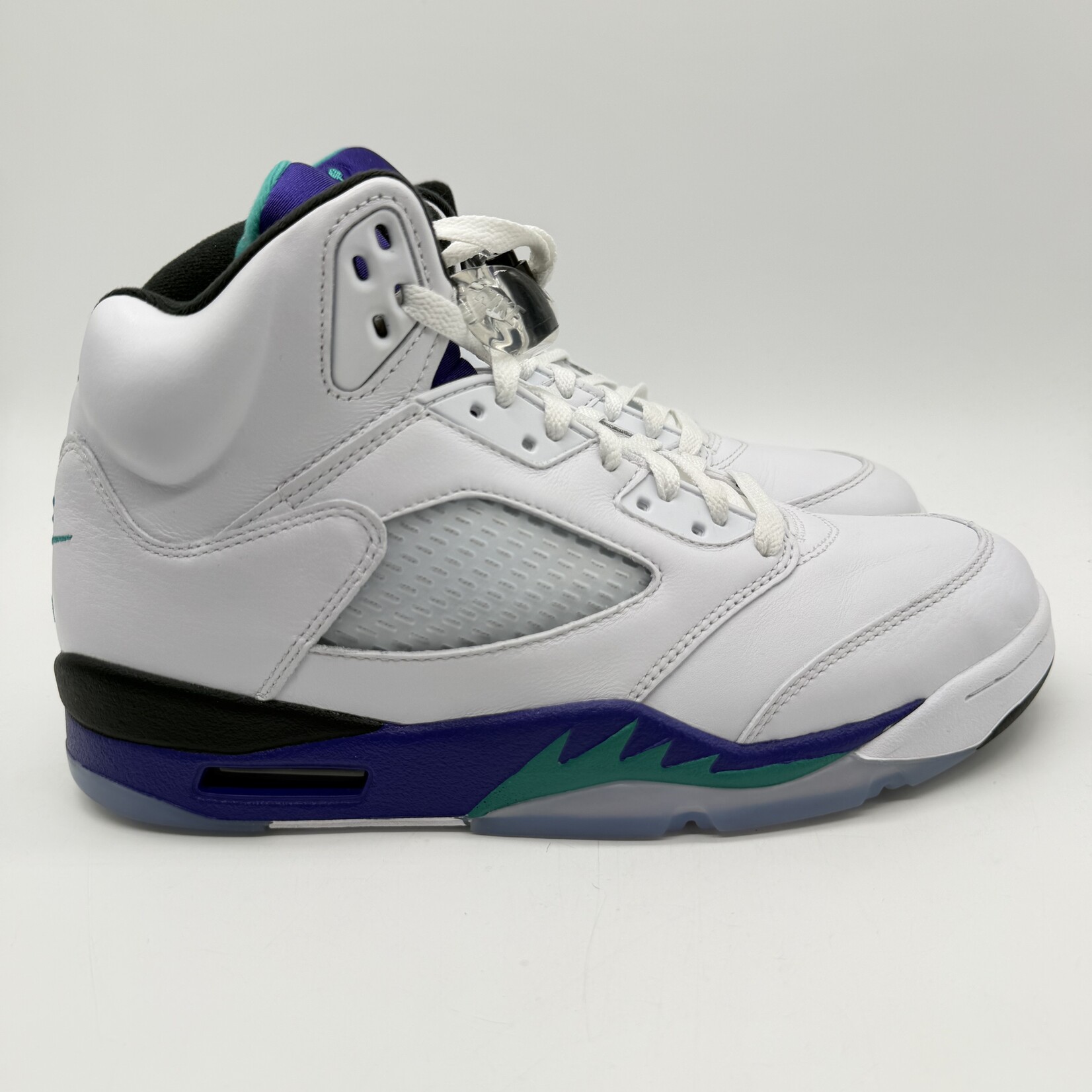 Jordan 5 Retro Grape (2025)