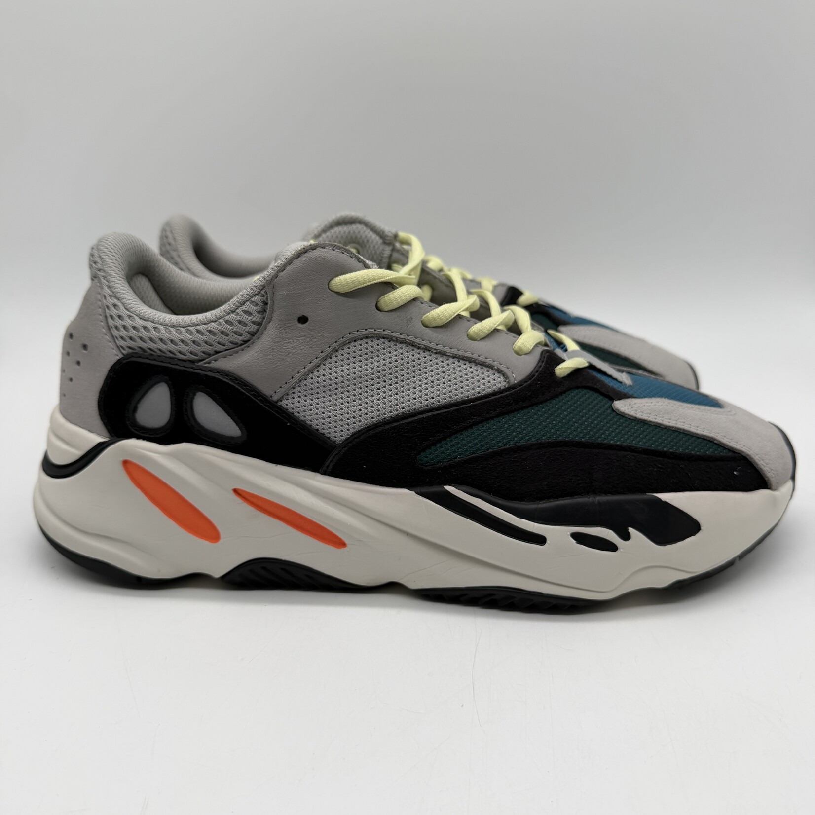Yeezy Boost 700 Wave Runner