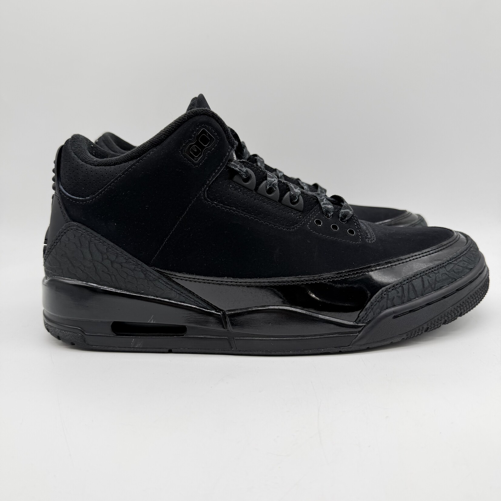 Jordan 3 Retro Black Cat (2025)