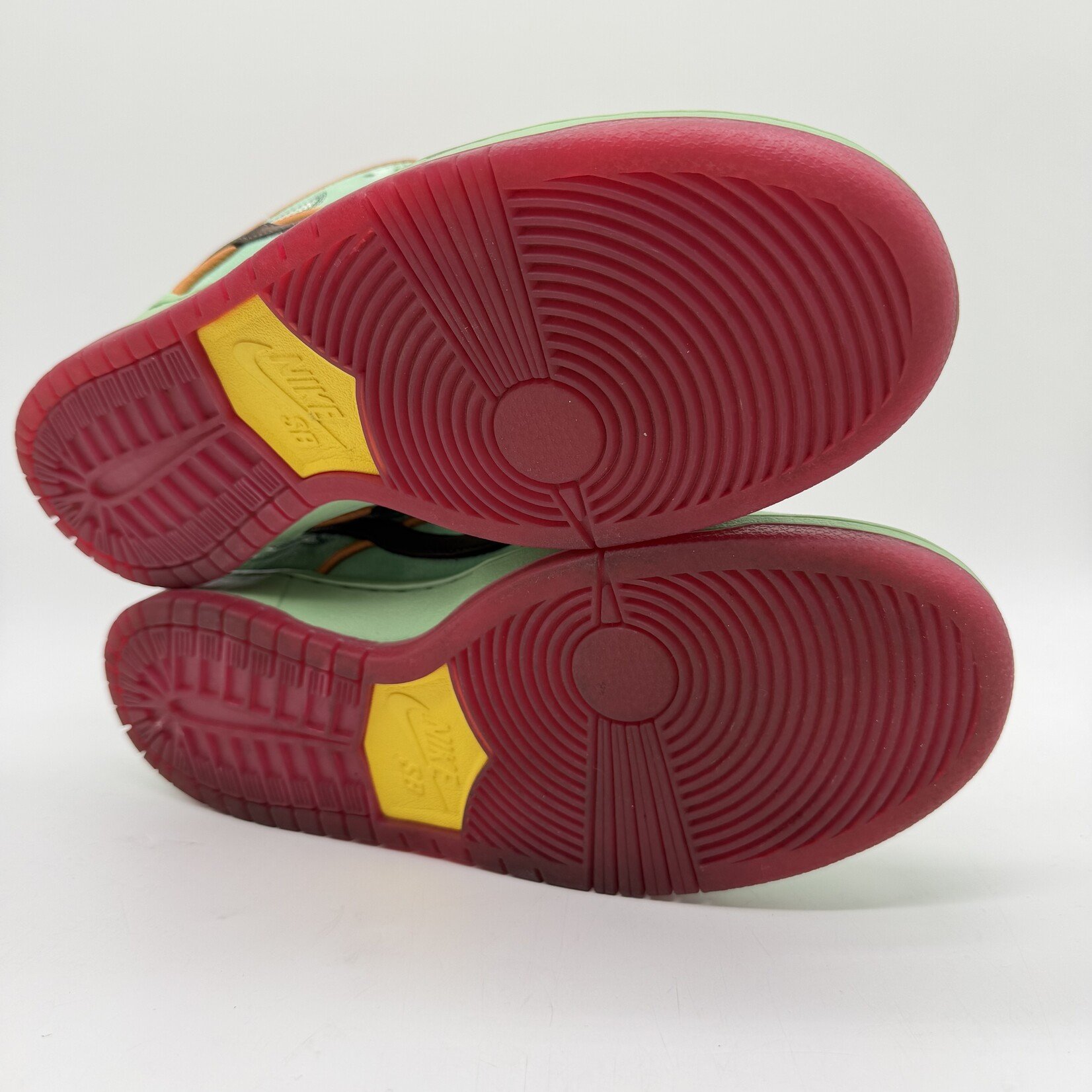 Nike SB Dunk Low Rodeo Tourmaline